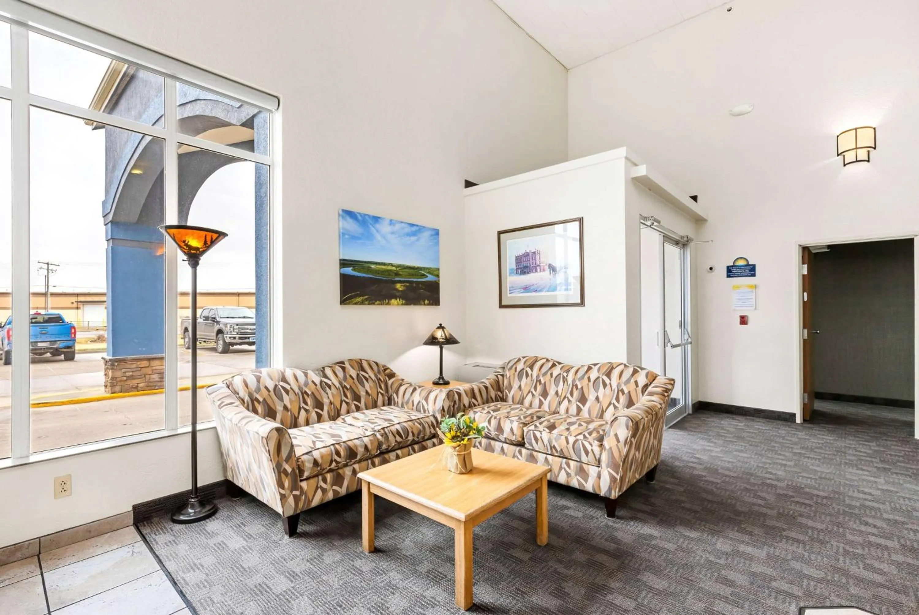 Lobby or reception in Days Inn by Wyndham Great Falls