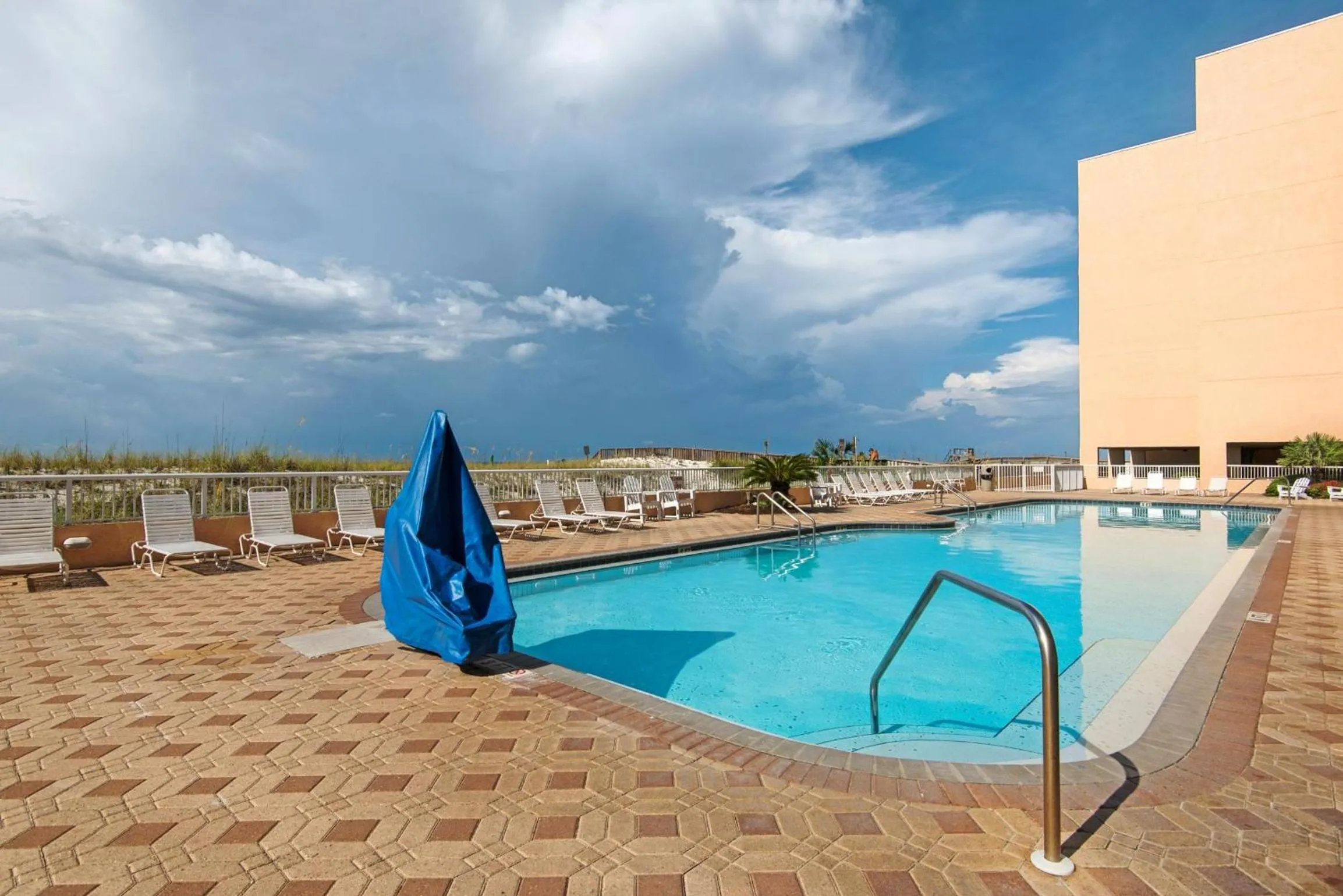 Islander Beach Resort 6012