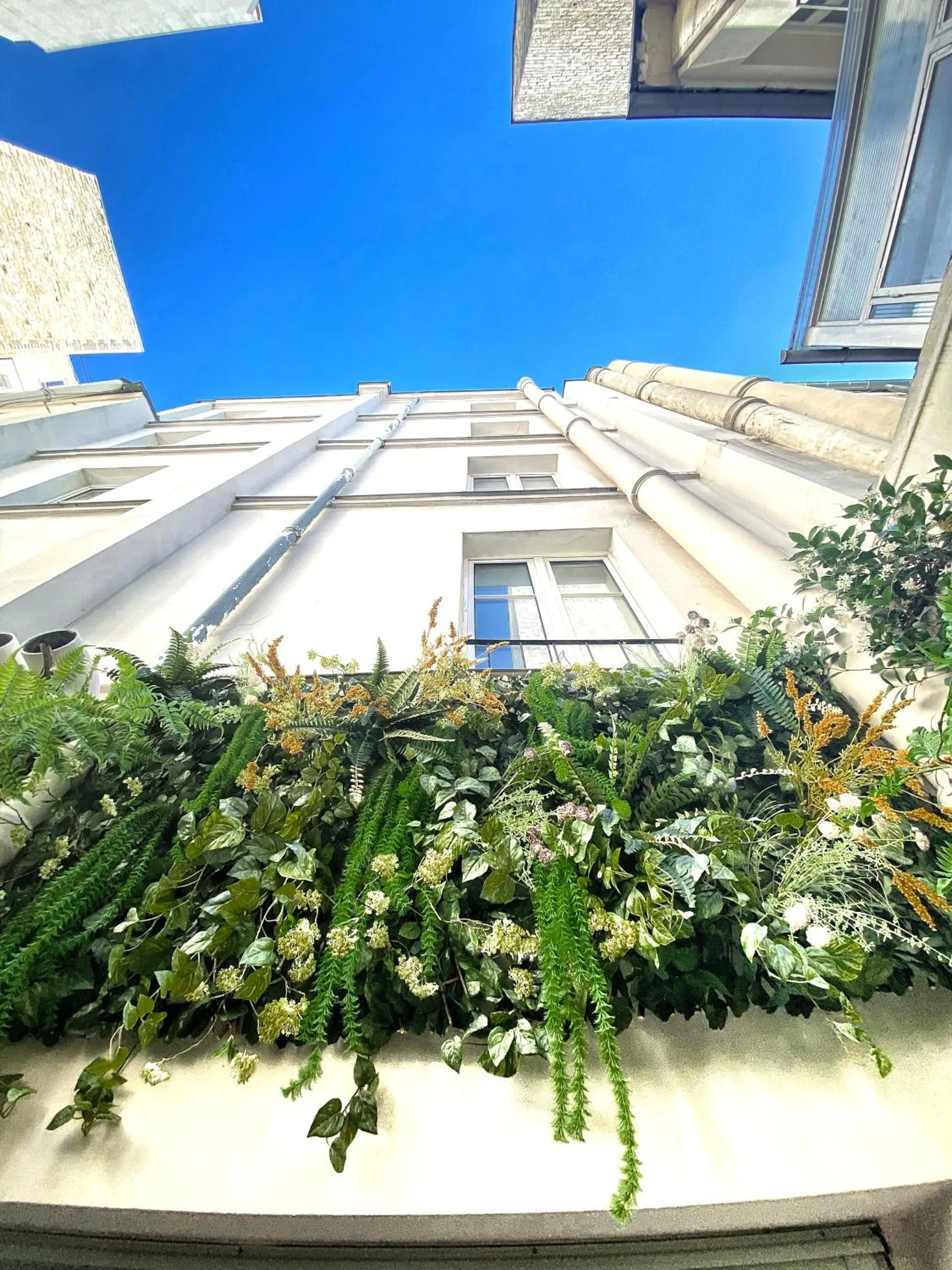 Patio in Longchamp Elysées