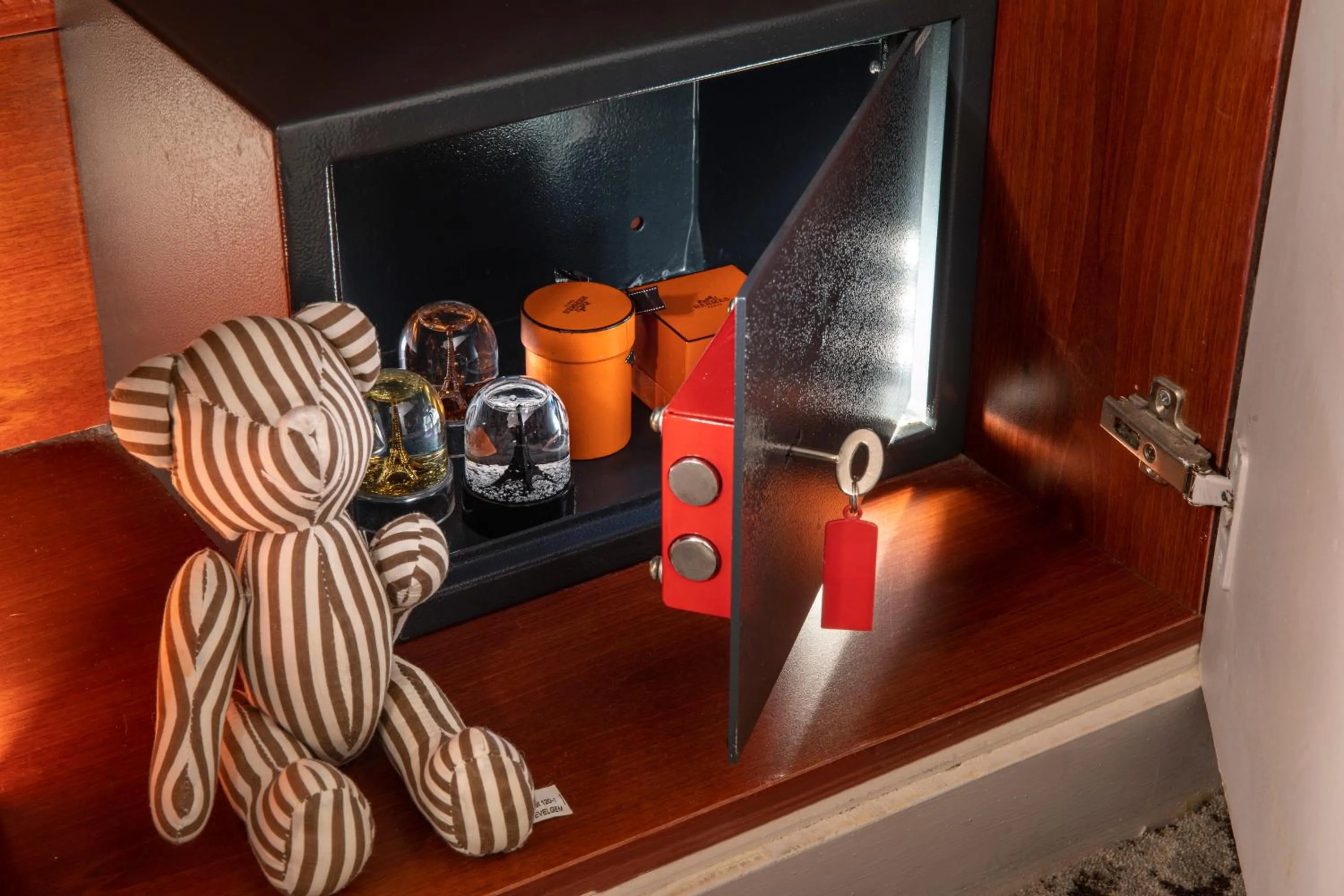 Other in Longchamp Elysées