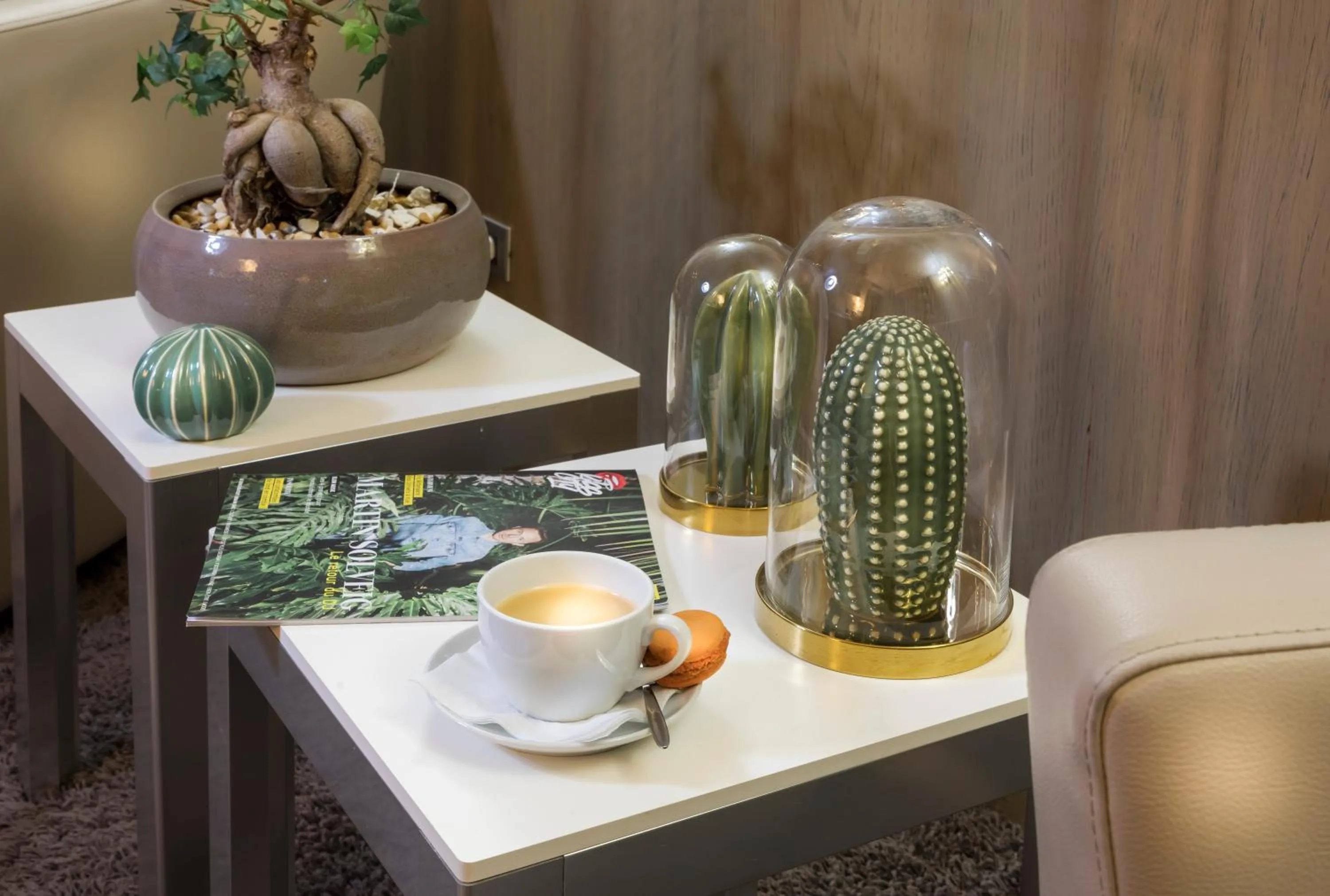 Non alcoholic drinks in Longchamp Elysées