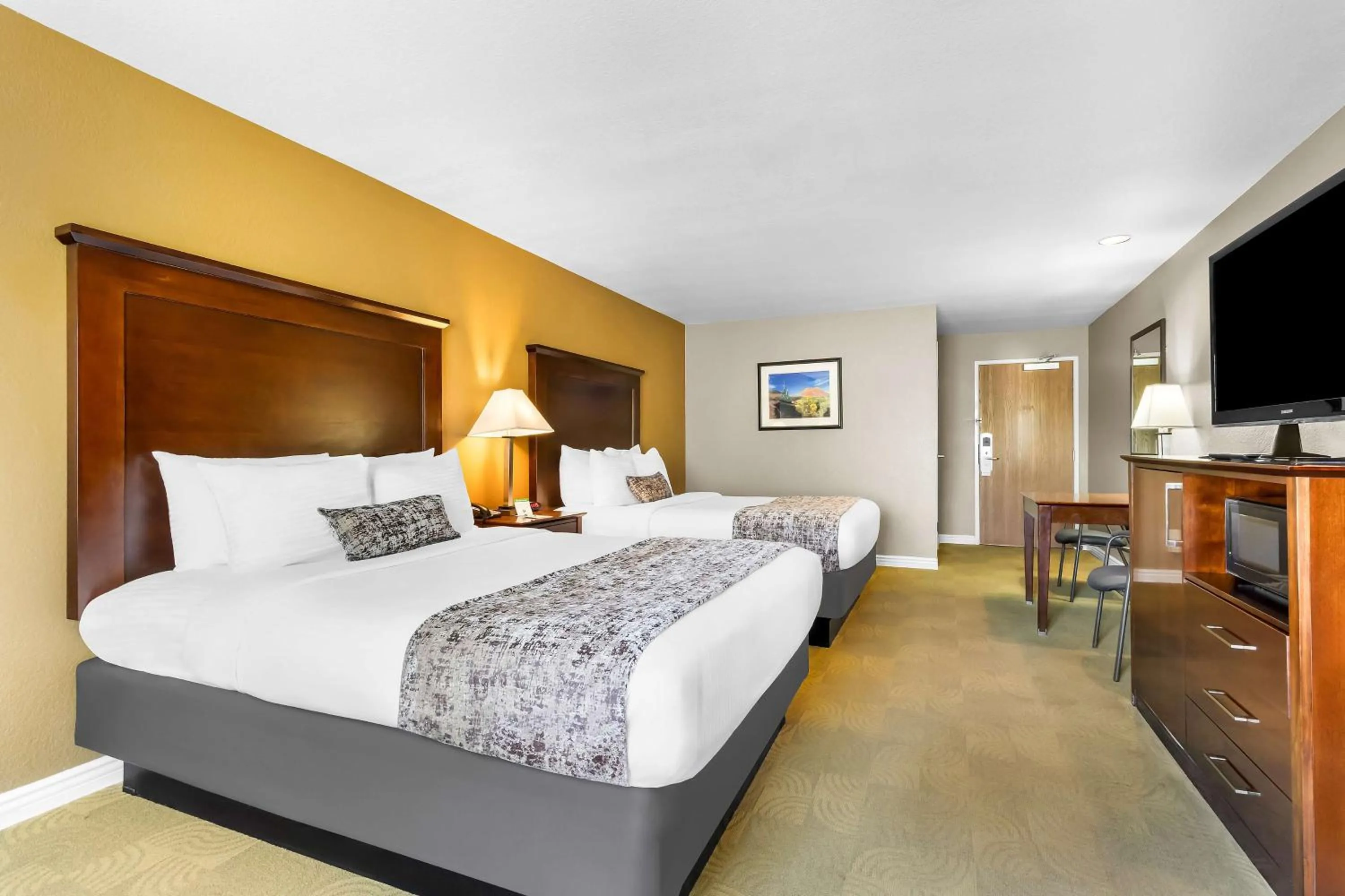 Bedroom, Bed in Best Western California City Inn & Suites