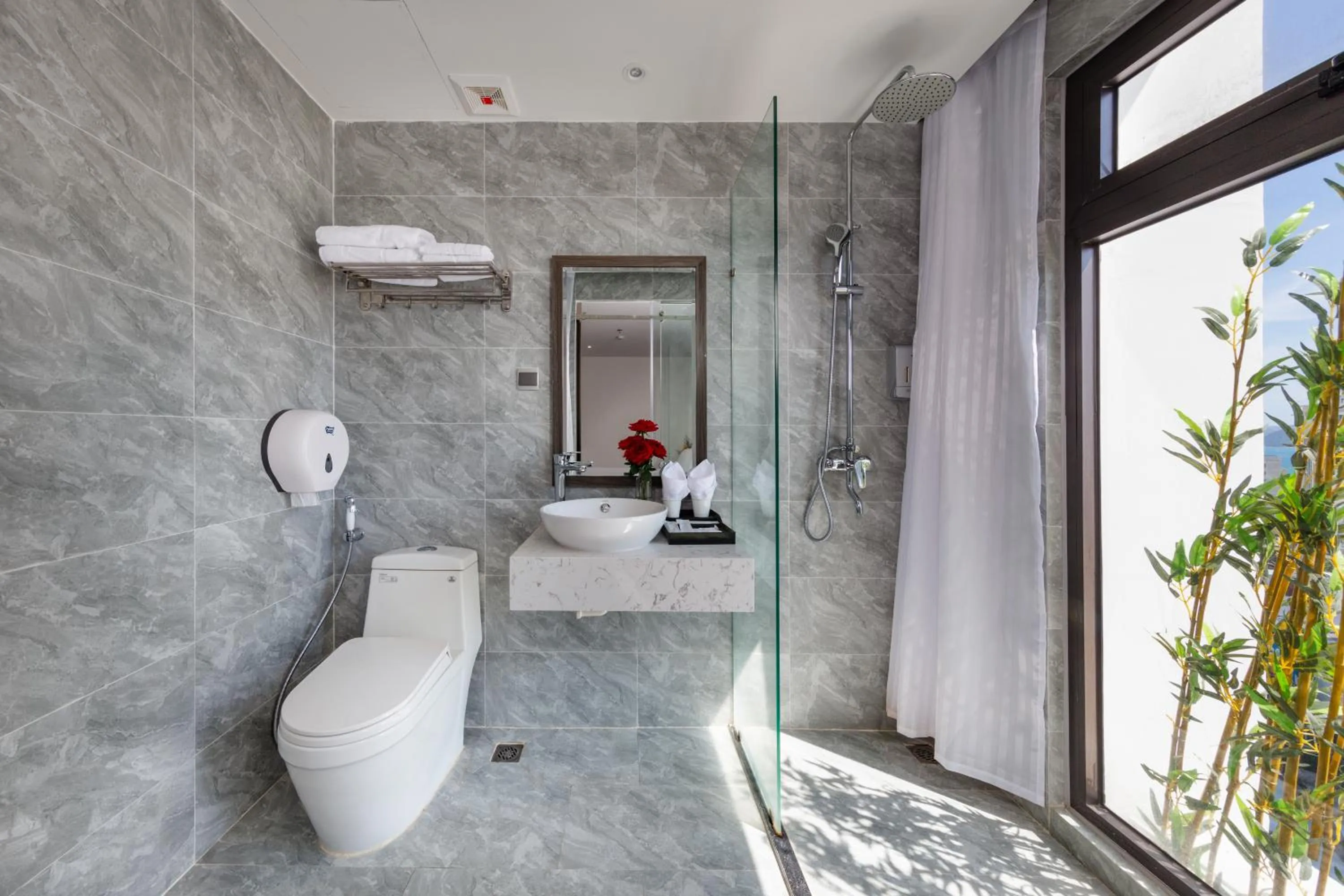 Toilet in Ivy Hotel Nha Trang