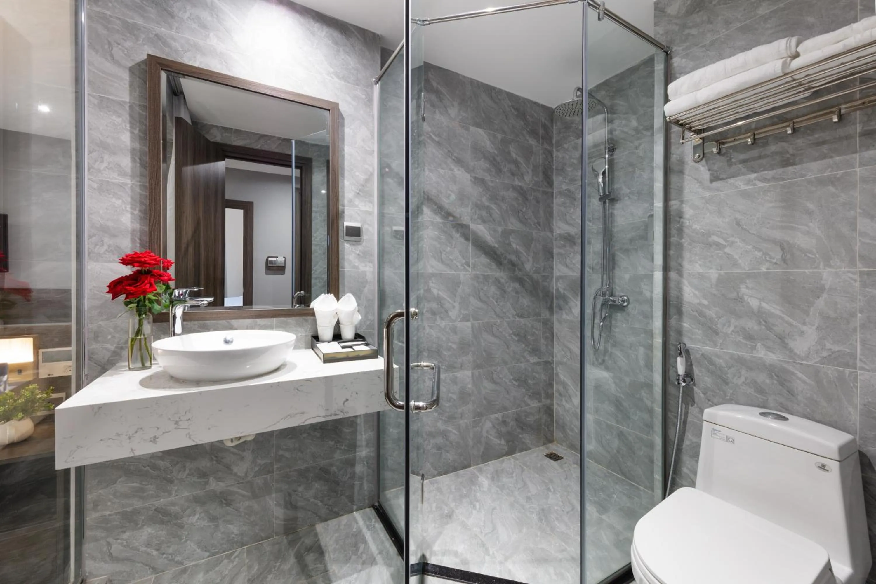 Bathroom in Ivy Hotel Nha Trang