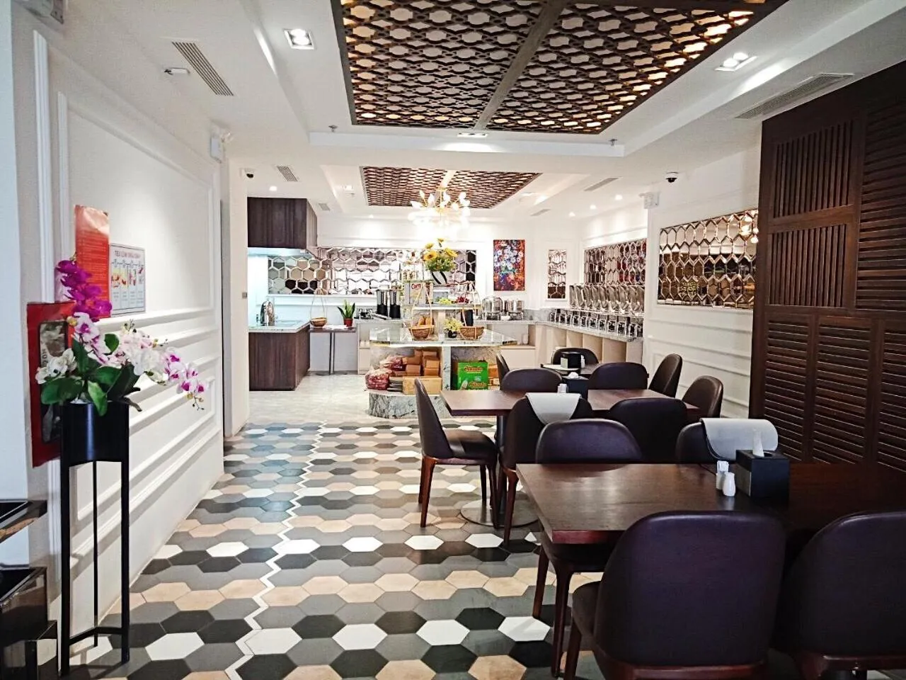 Restaurant/places to eat in Ivy Hotel Nha Trang