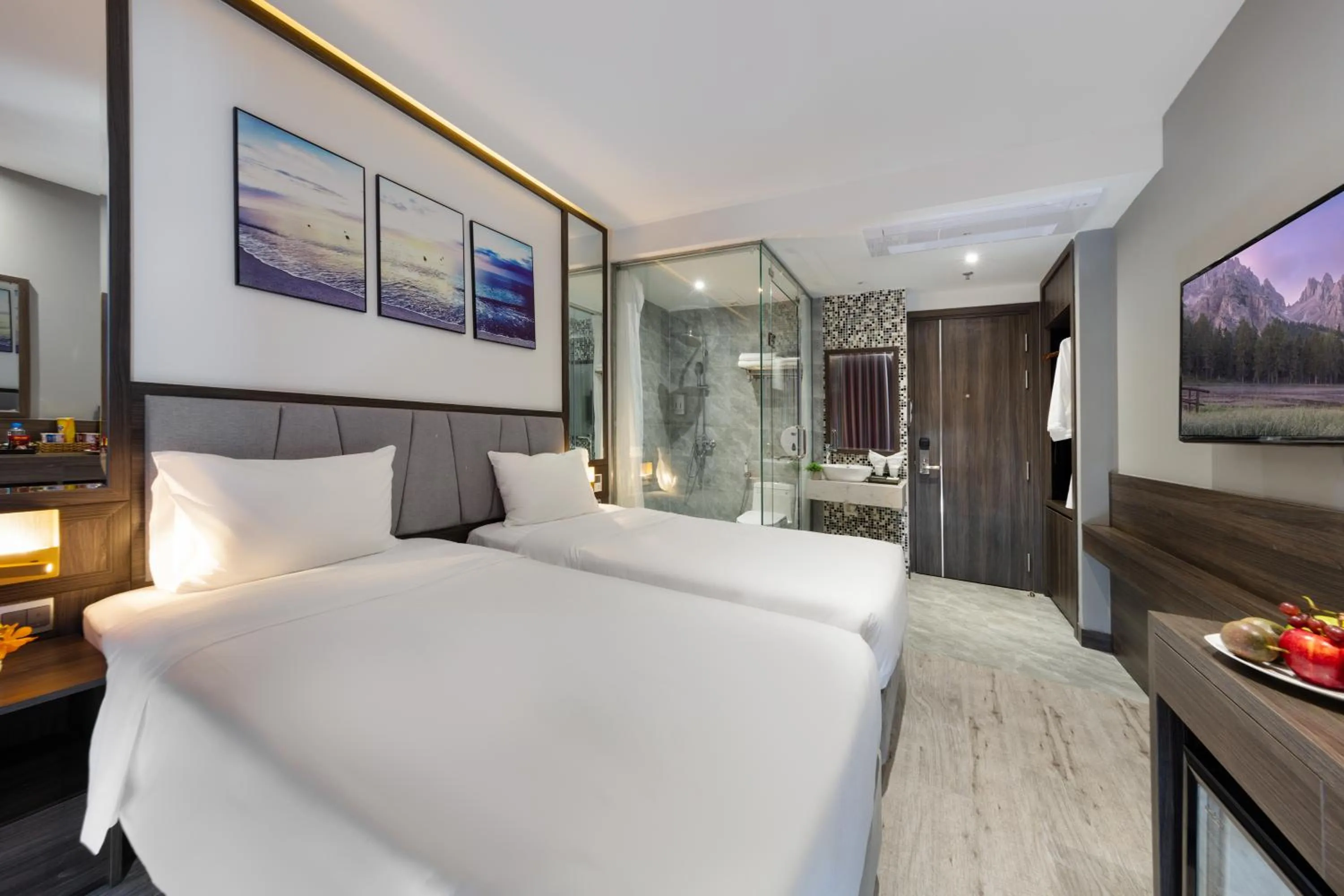 Balcony/Terrace, Bed in Ivy Hotel Nha Trang