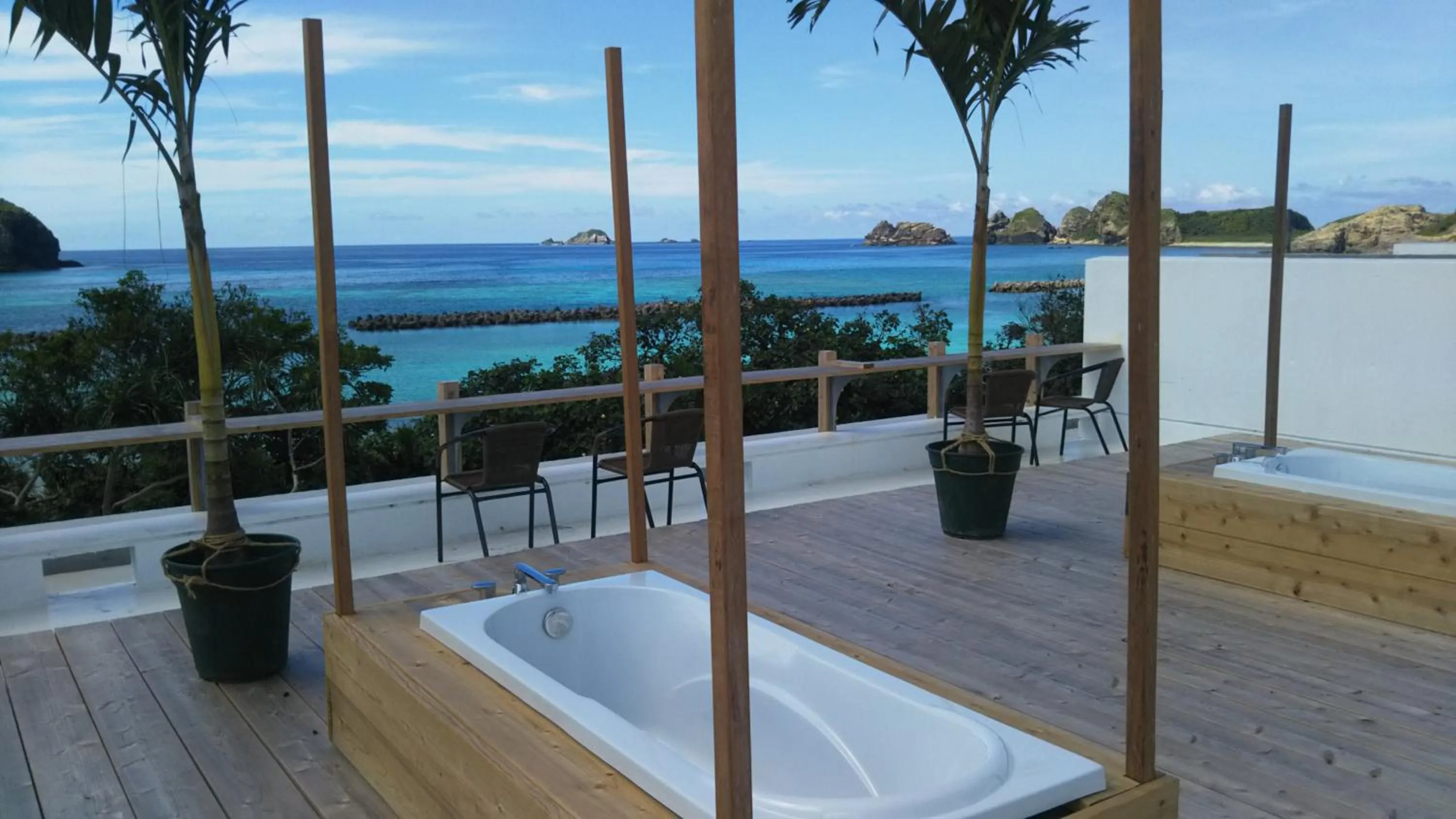 Balcony/Terrace in Blue Suites Hanamuro on the beach