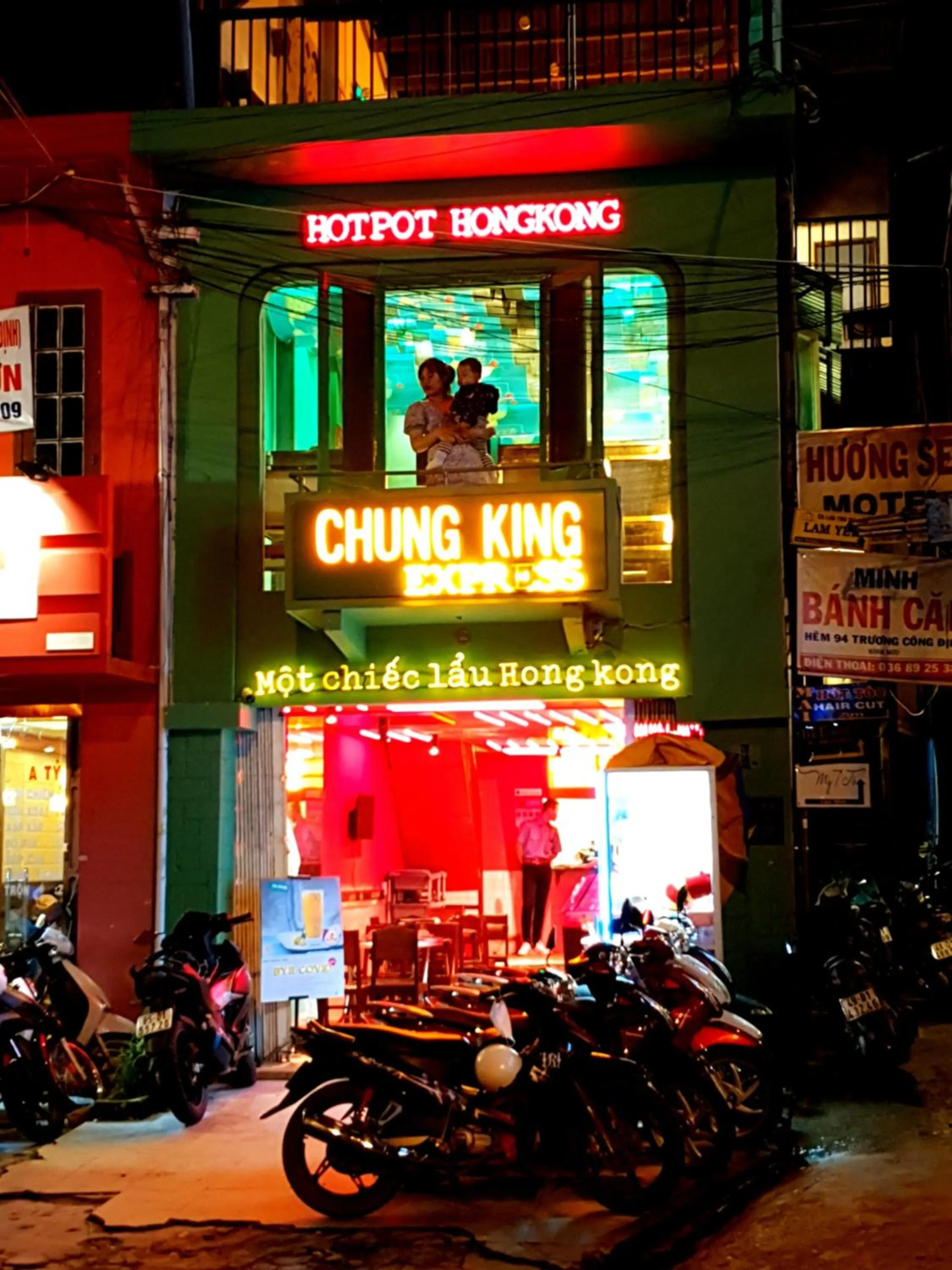 Restaurant/places to eat in New Hampton Suits-Tam Xuan Centre Hotel