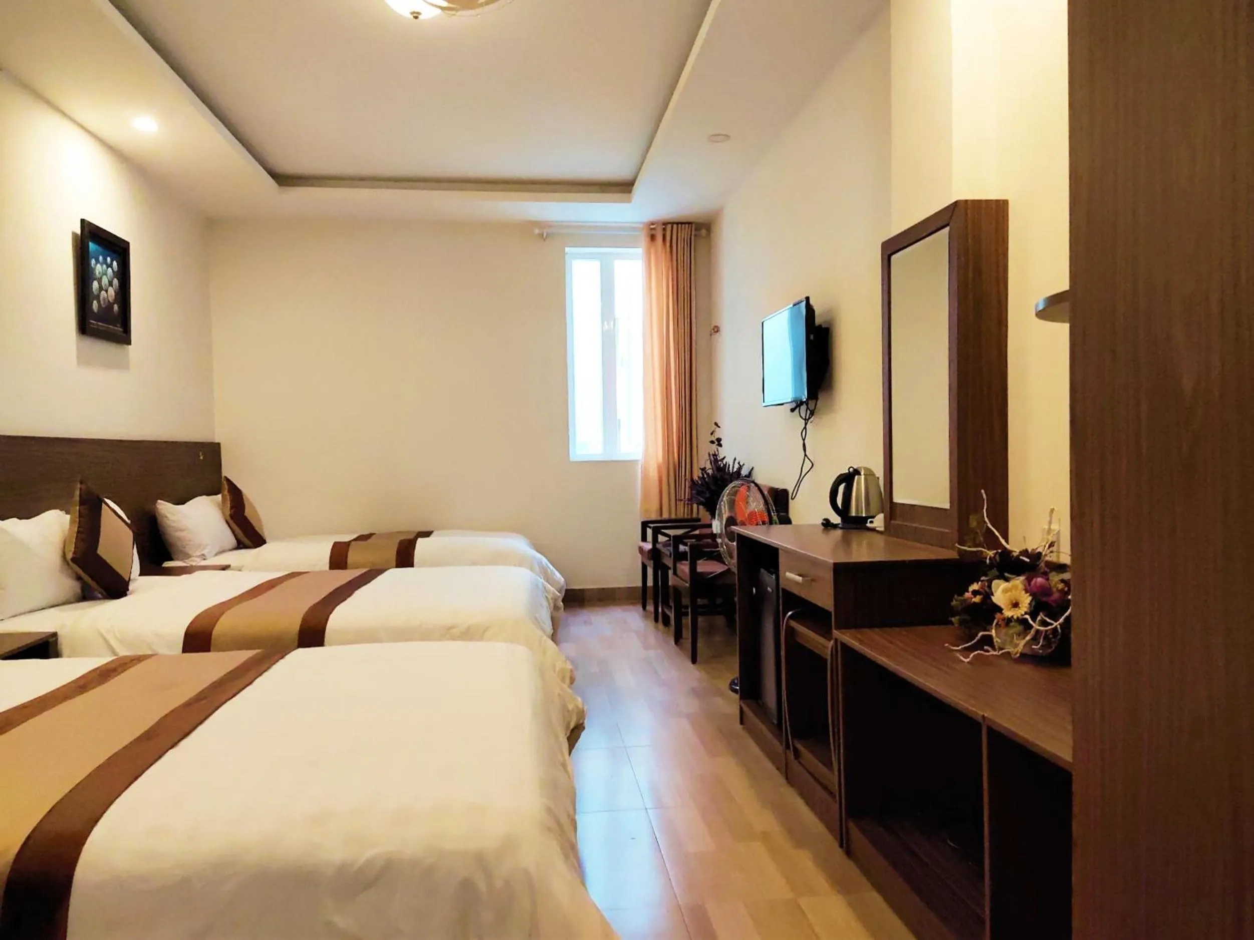 Bedroom, Bed in New Hampton Suits-Tam Xuan Centre Hotel