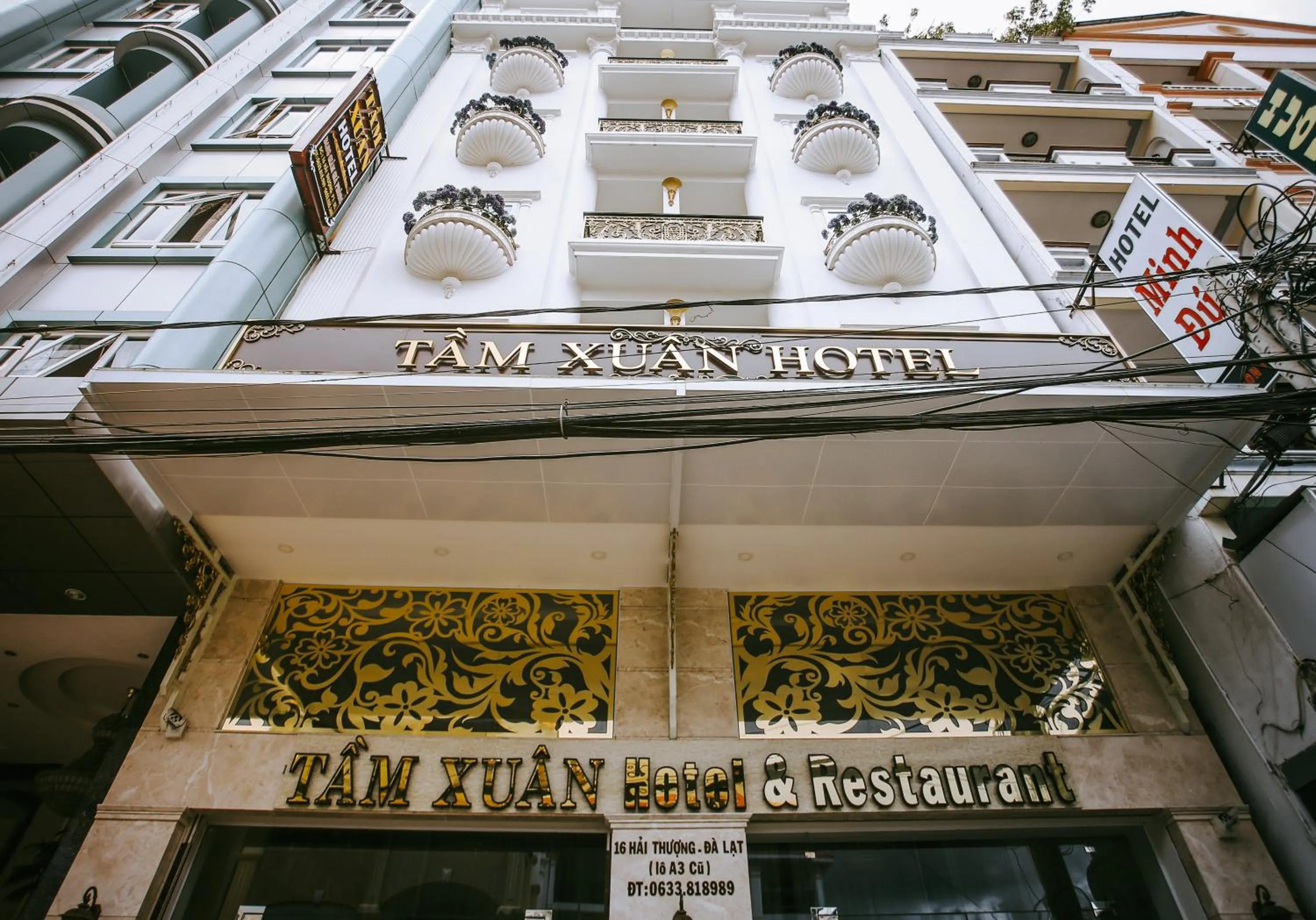 Property building in New Hampton Suits-Tam Xuan Centre Hotel