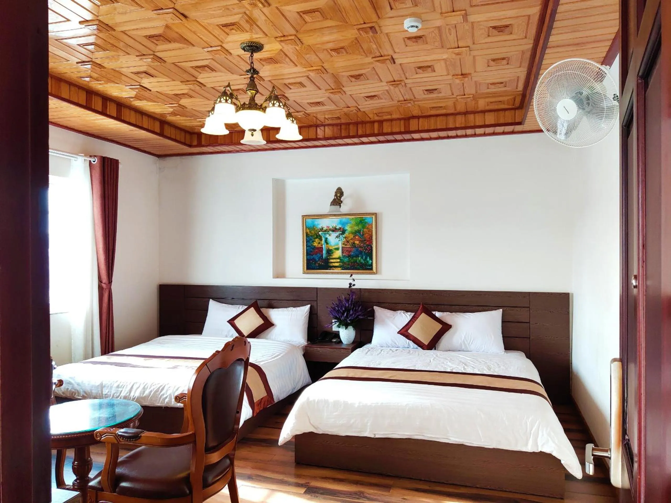 Photo of the whole room, Bed in New Hampton Suits-Tam Xuan Centre Hotel