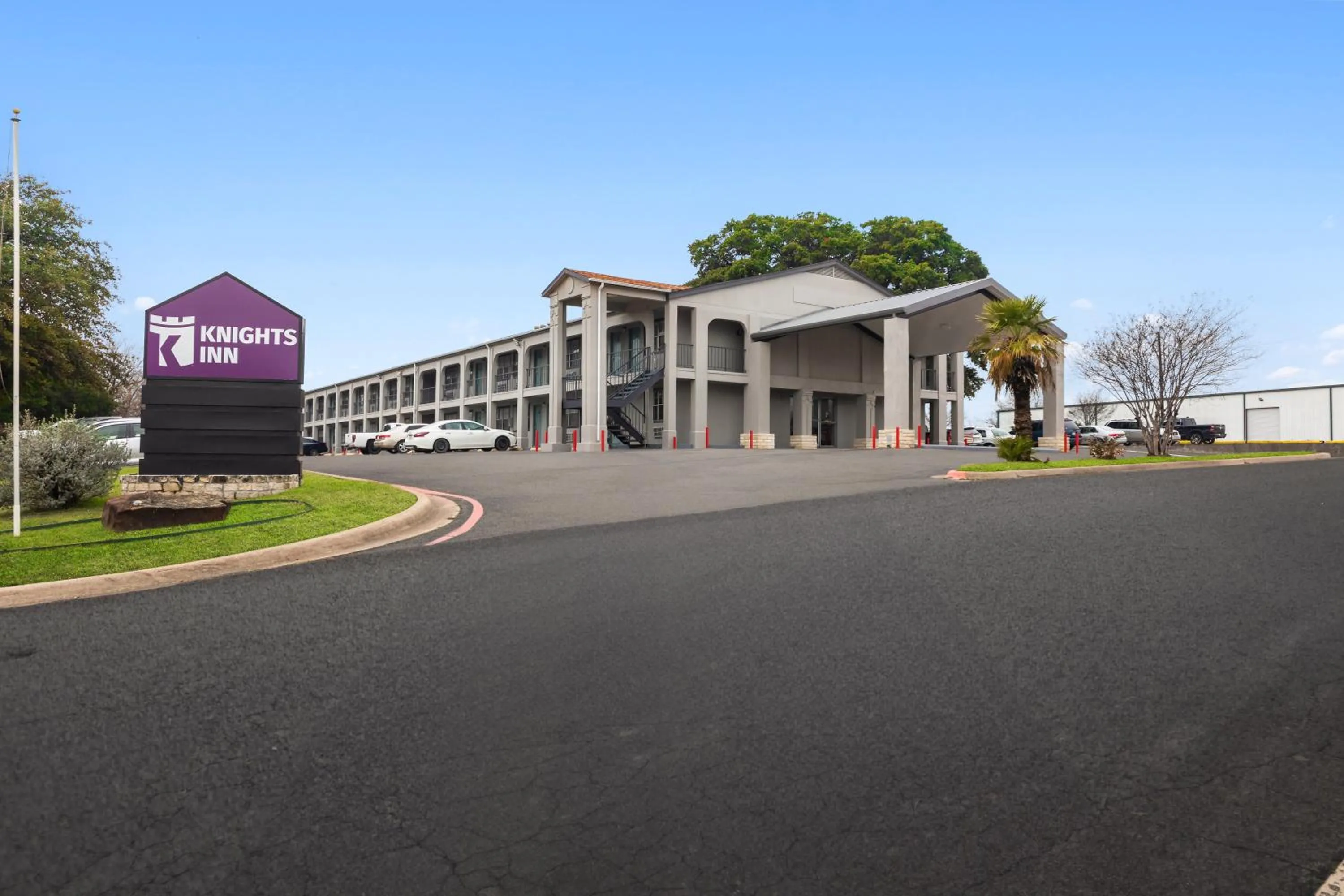 Property building in Knights Inn - Belton/Temple