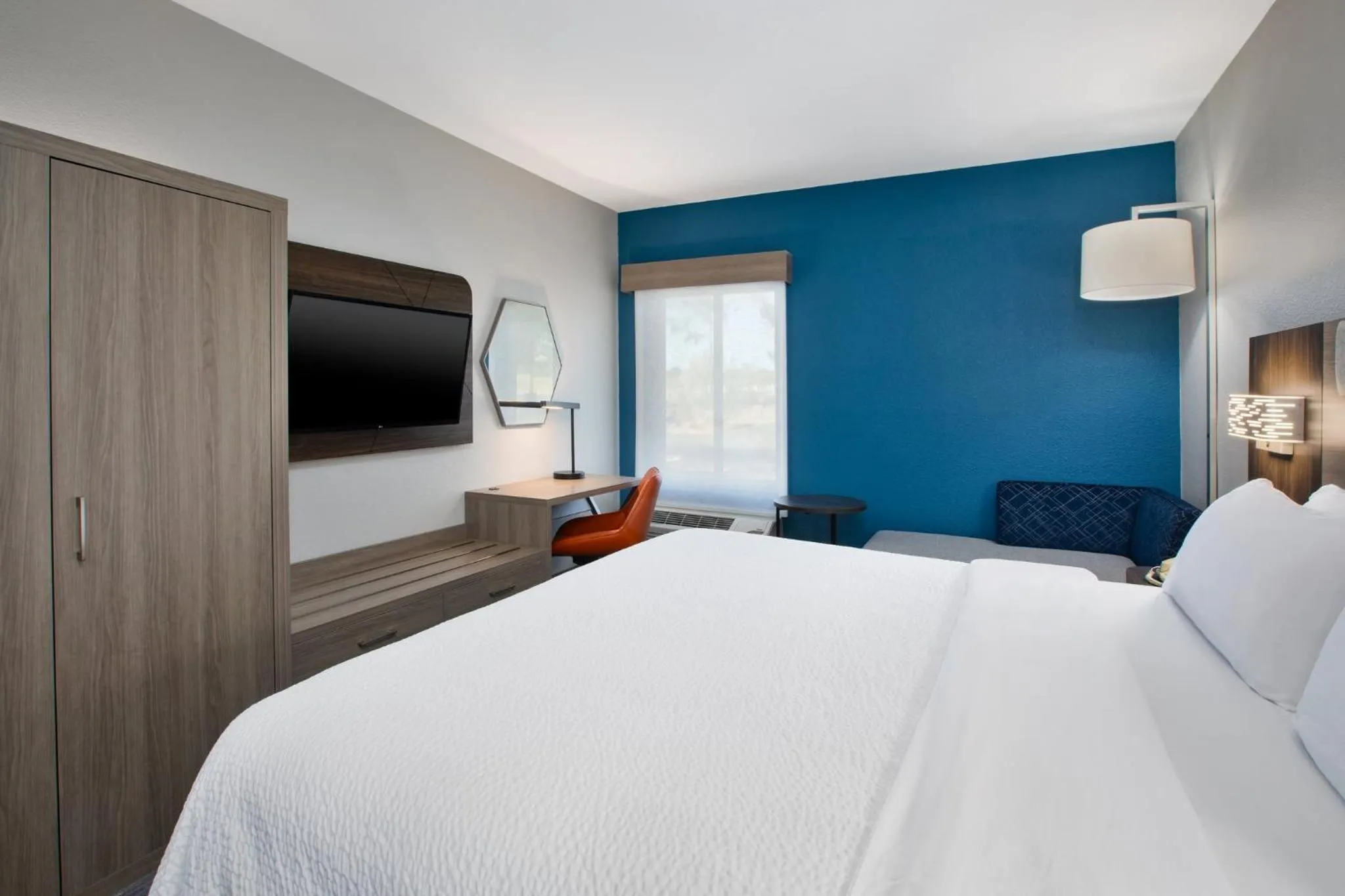 Photo of the whole room, Bed in Holiday Inn Express Silver City by IHG