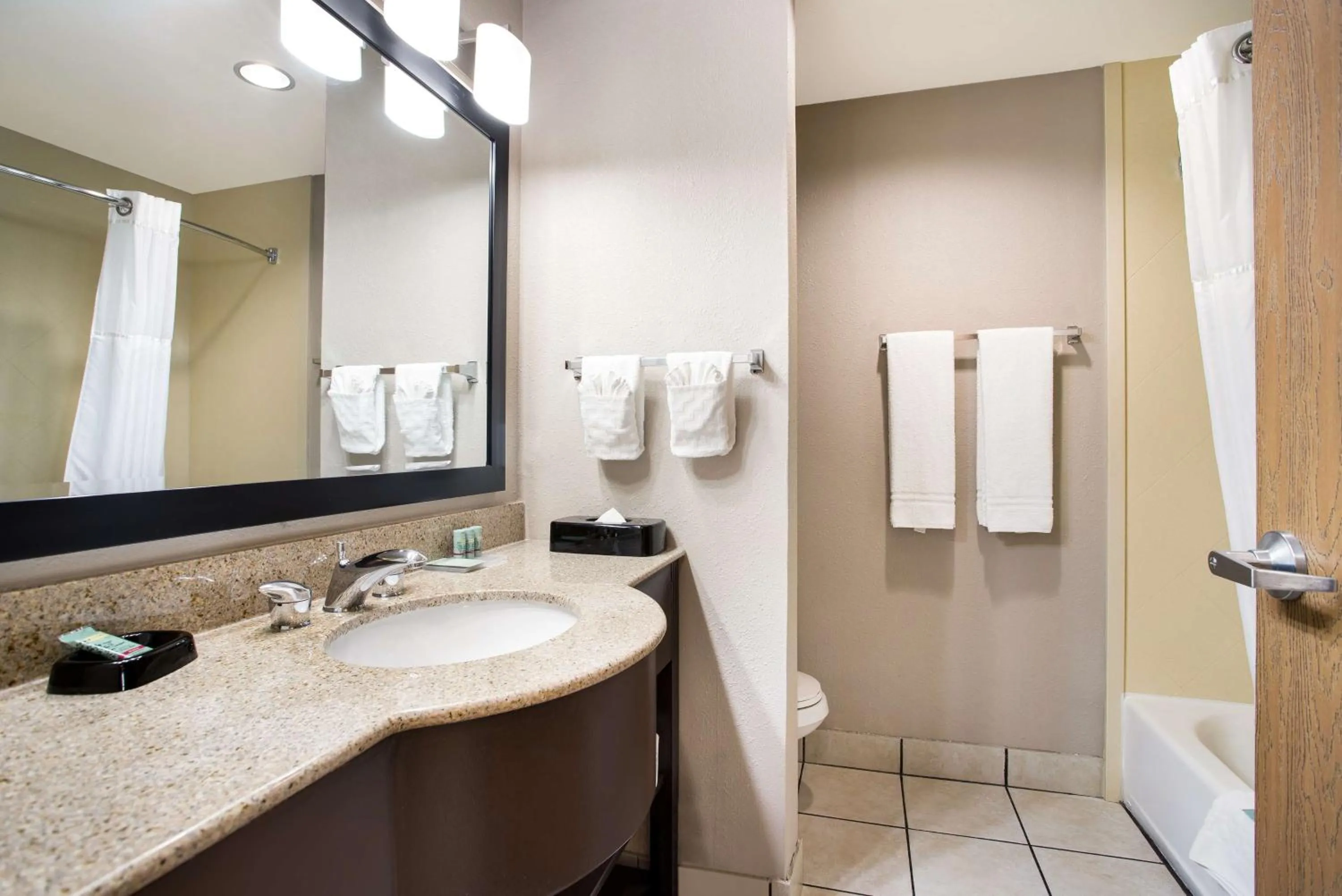 Bathroom in Best Western Gallup West