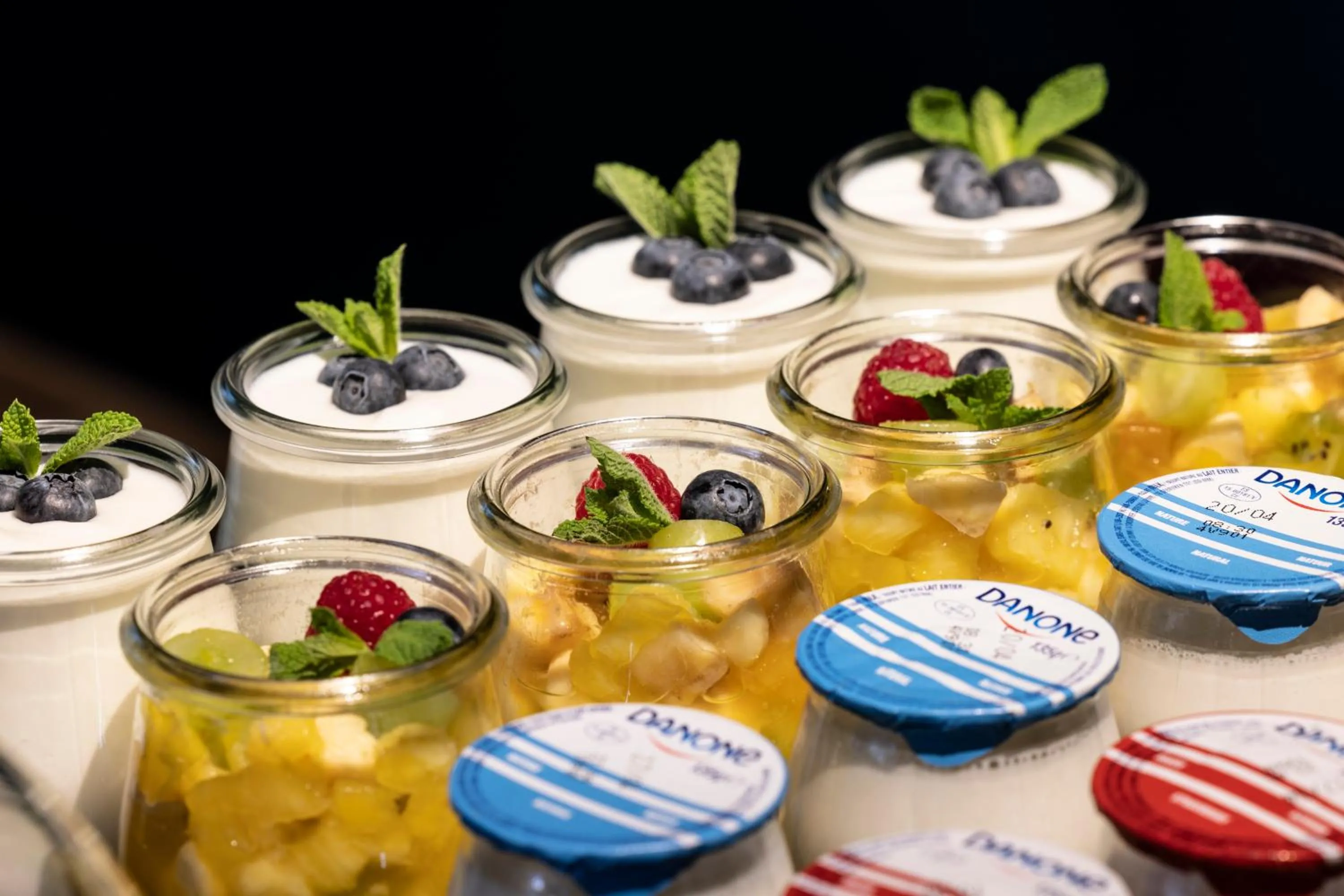 Buffet breakfast in Hôtel Toujours & Spa