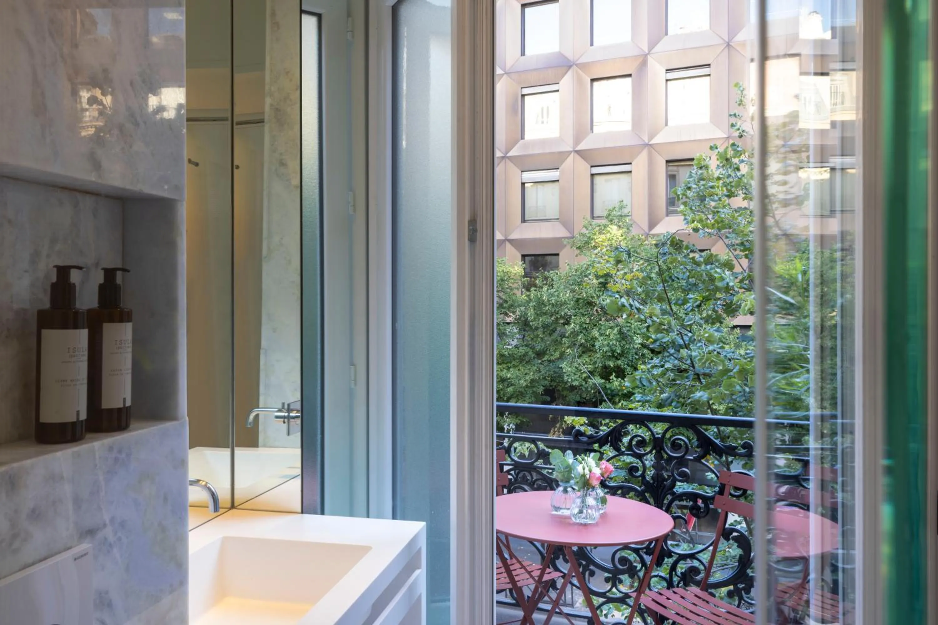 Balcony/Terrace in Hôtel Toujours & Spa