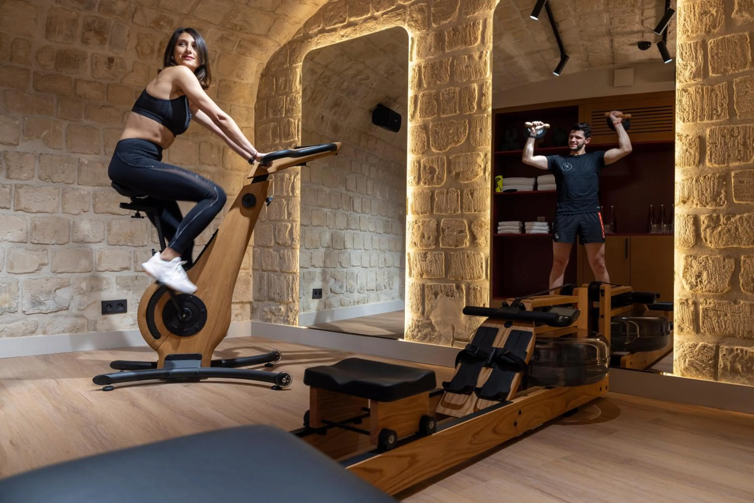 Fitness centre/facilities in Hôtel Toujours & Spa