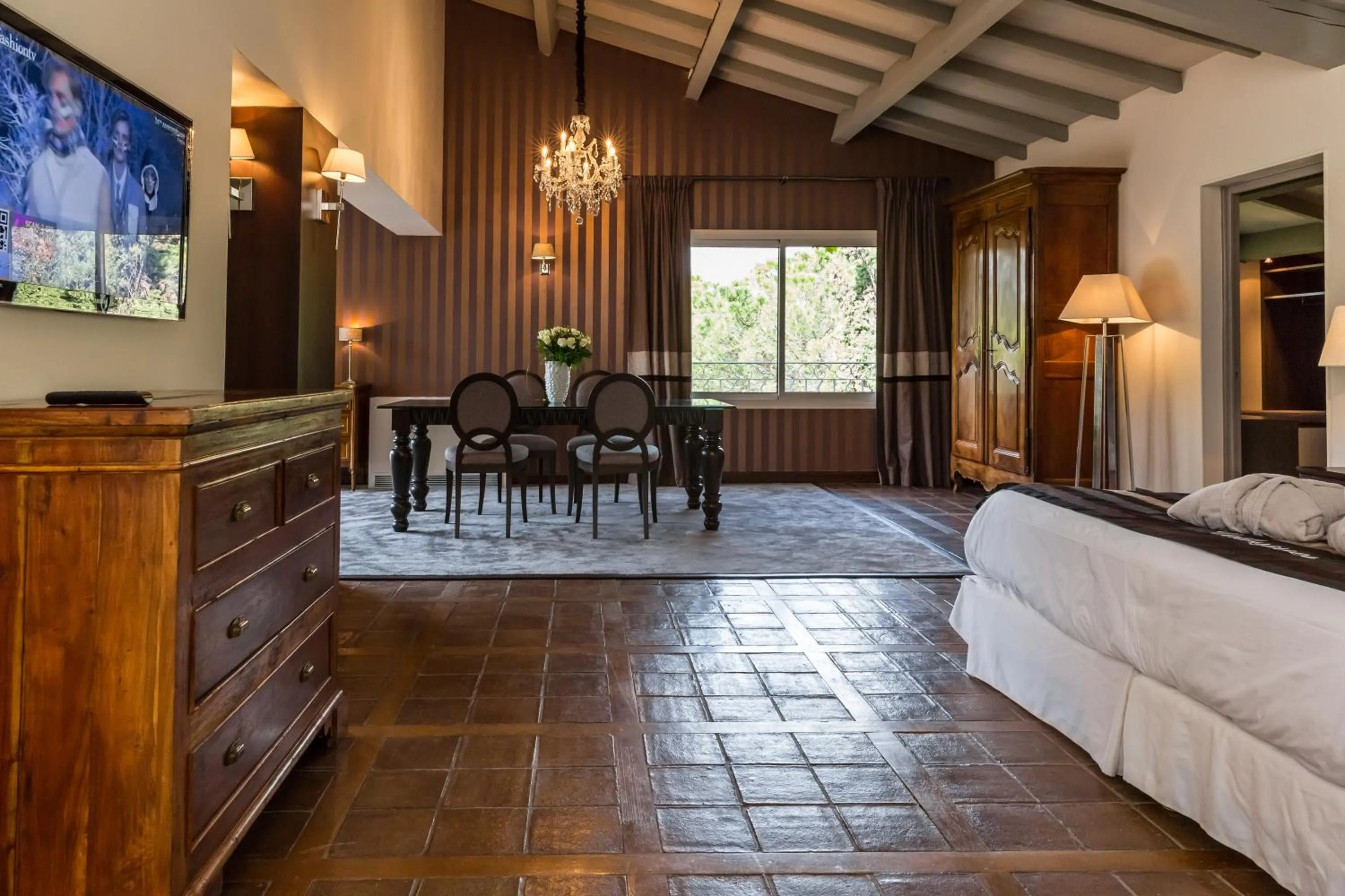 Photo of the whole room in Le Vallon de Valrugues Hotel Spa & Villas