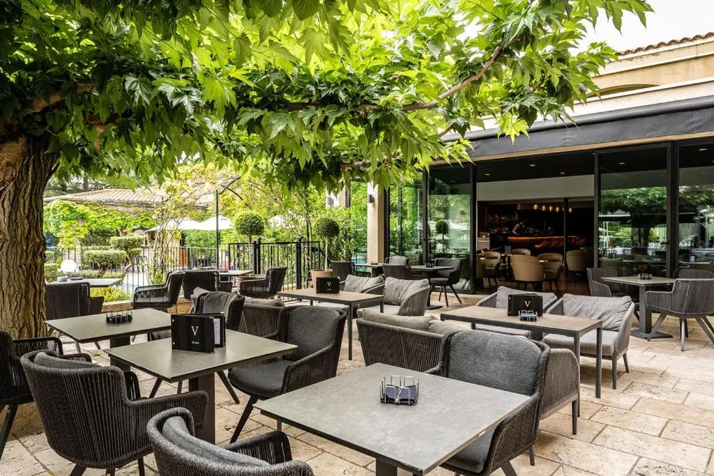 Restaurant/places to eat in Le Vallon de Valrugues Hotel Spa & Villas