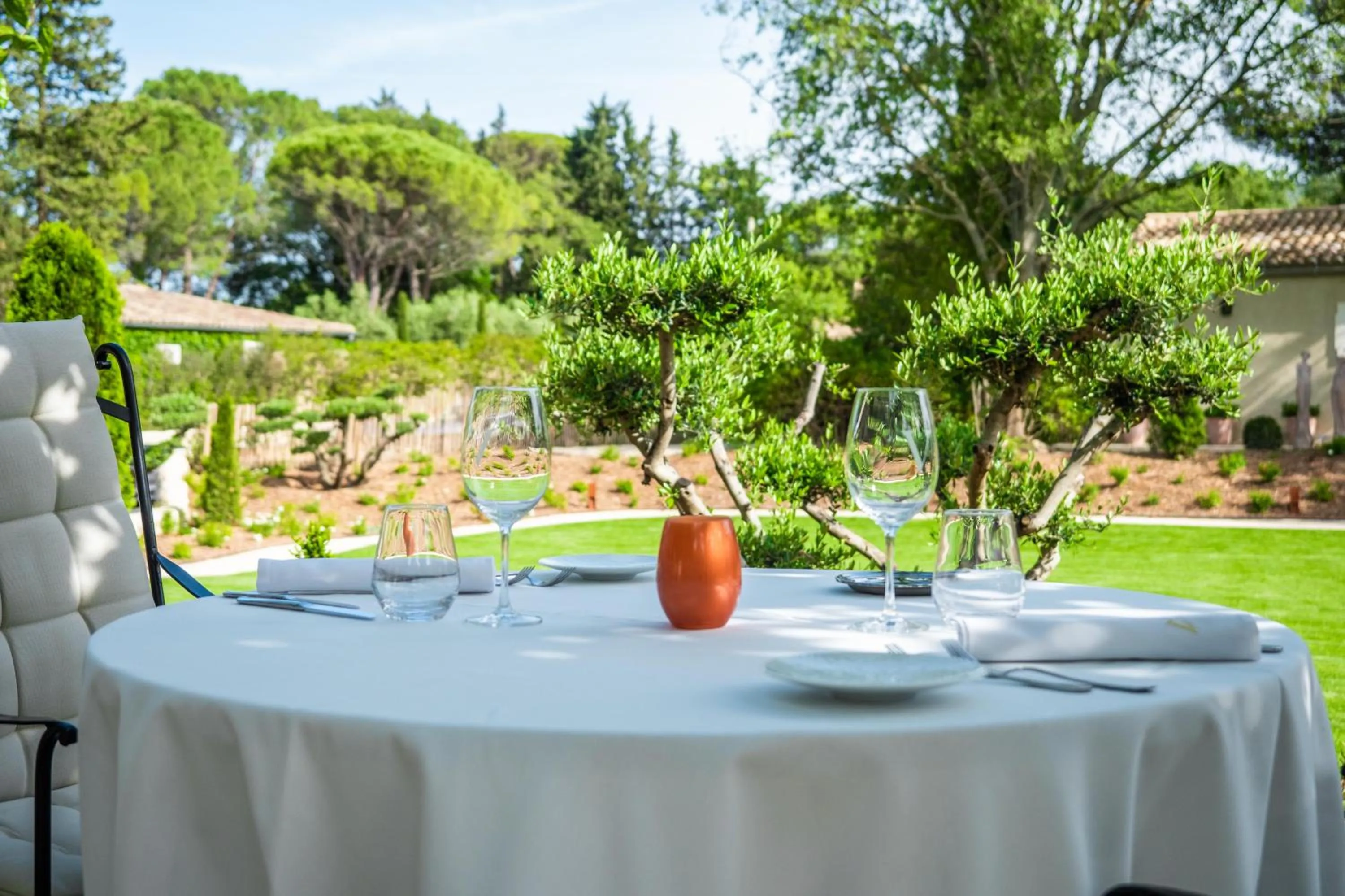 Restaurant/places to eat in Le Vallon de Valrugues Hotel Spa & Villas