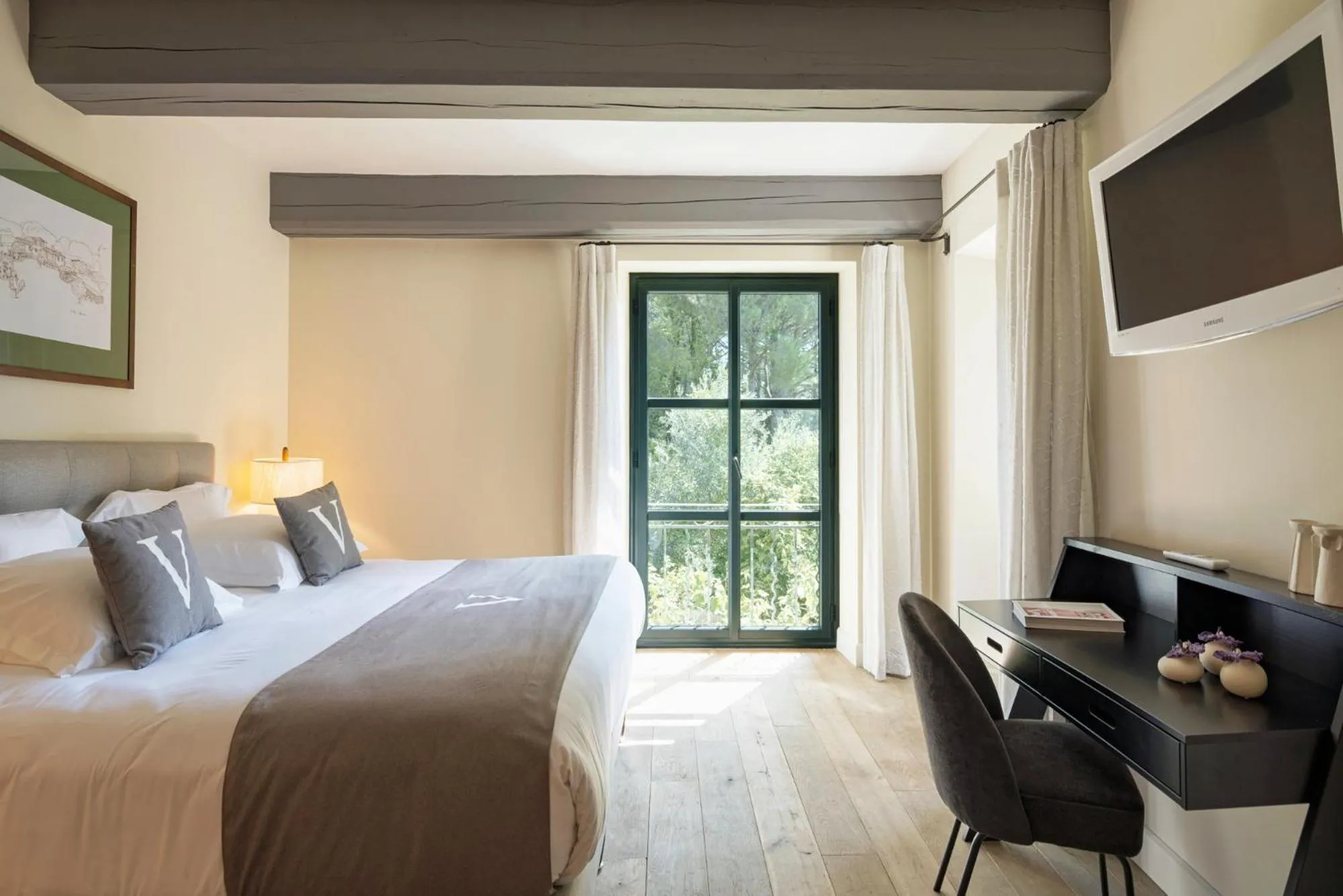 Bedroom, Bed in Le Vallon de Valrugues Hotel Spa & Villas
