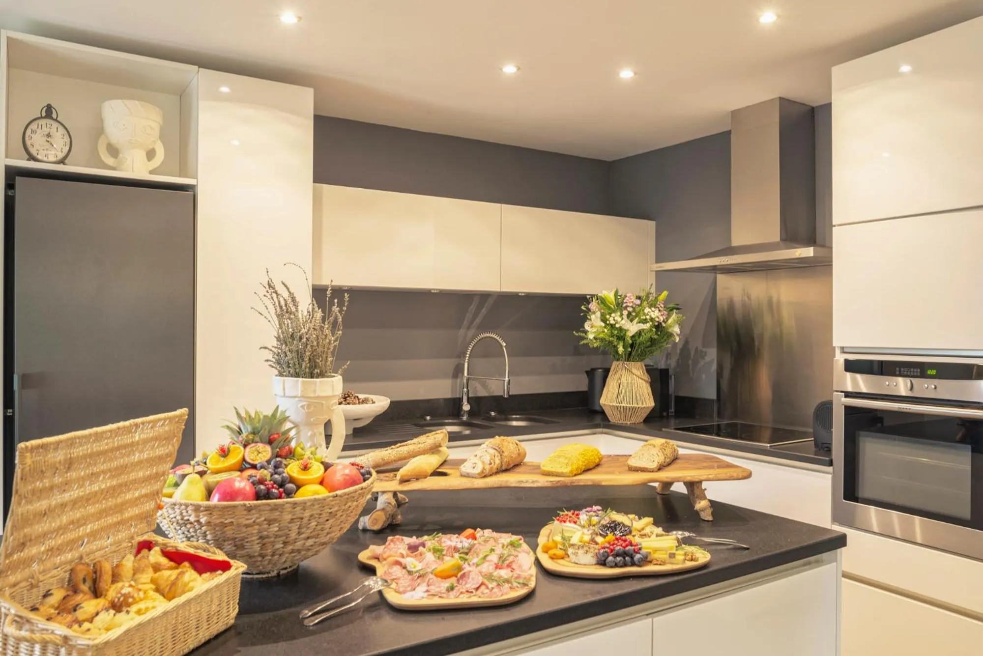 kitchen in Le Vallon de Valrugues Hotel Spa & Villas