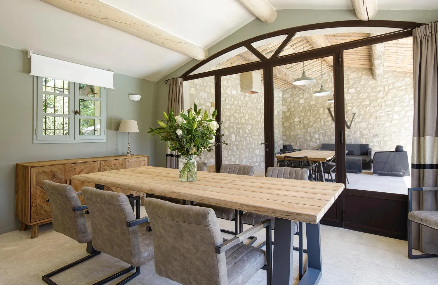 Dining area in Le Vallon de Valrugues Hotel Spa & Villas