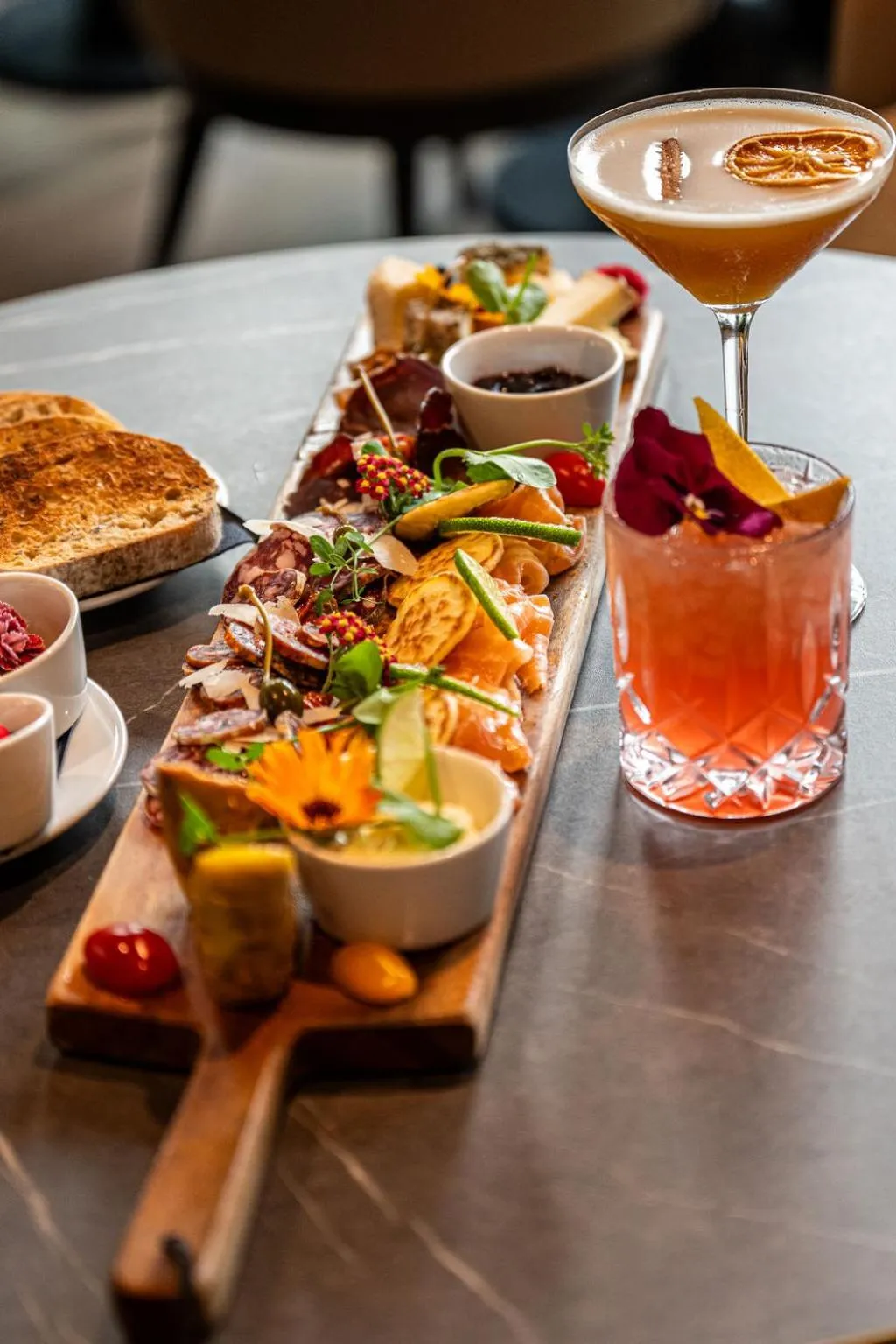 Restaurant/places to eat in Le Vallon de Valrugues Hotel Spa & Villas