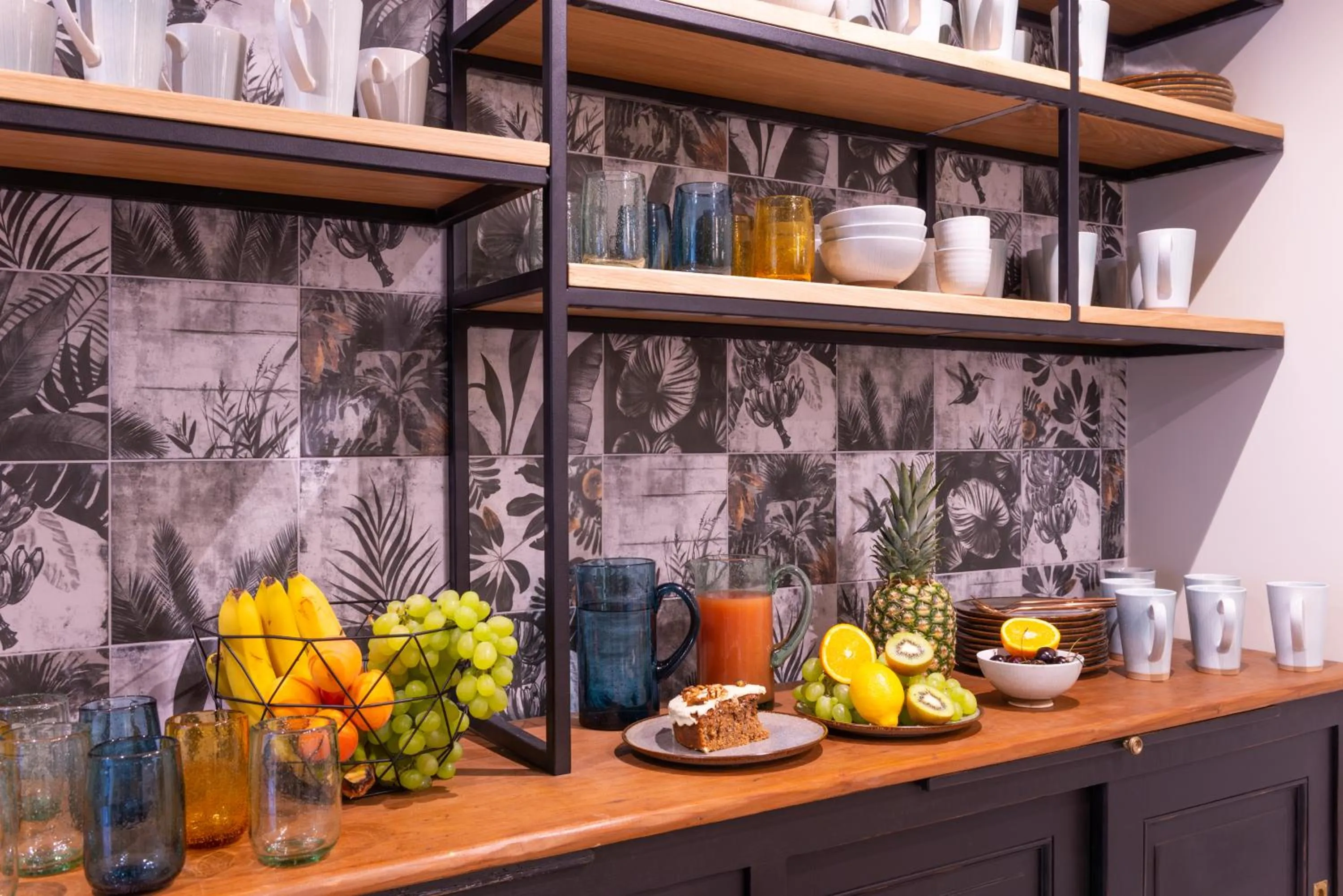 Lounge or bar in Hotel Touraine Opera