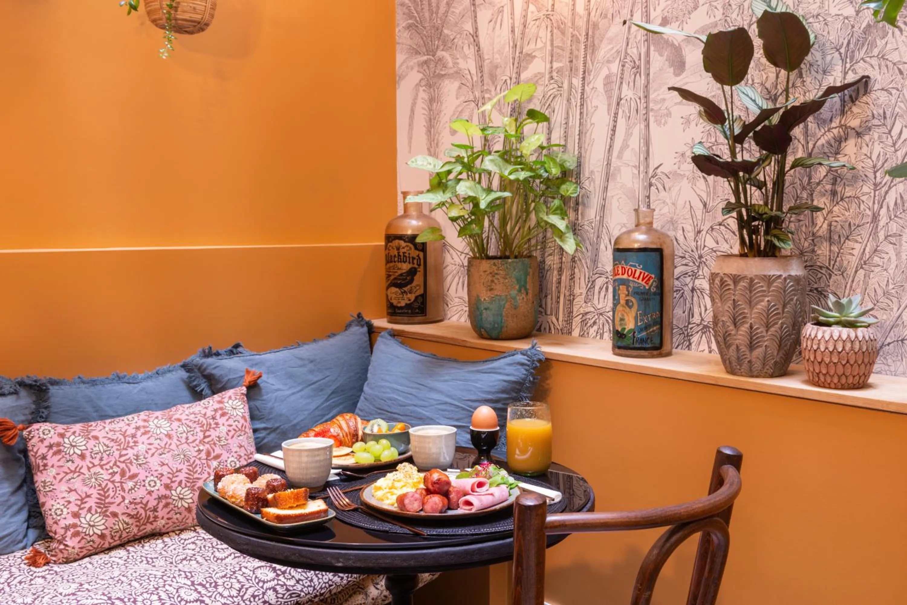 Breakfast in Hotel Touraine Opera