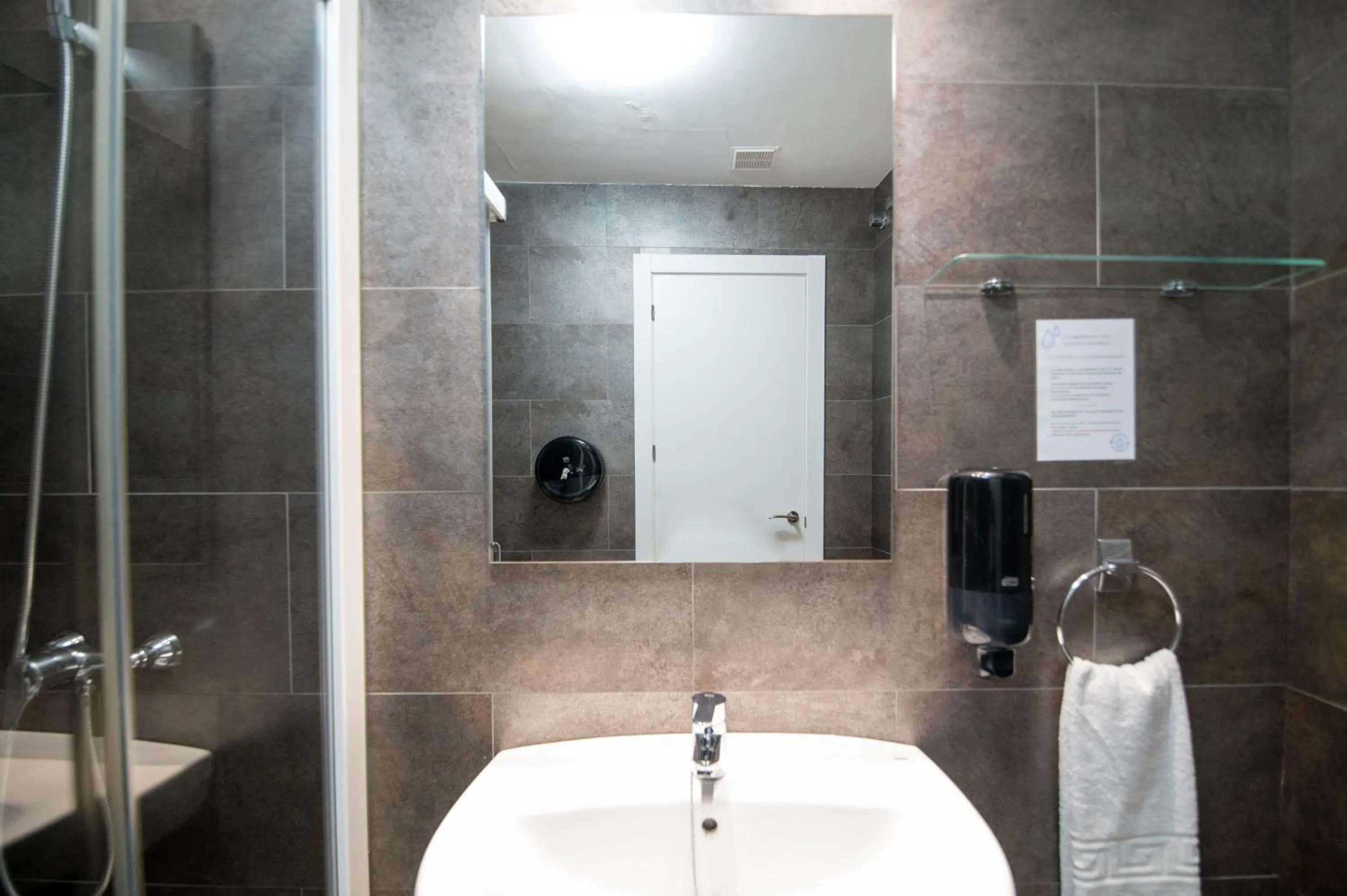 Bathroom in Hotel Manzanito