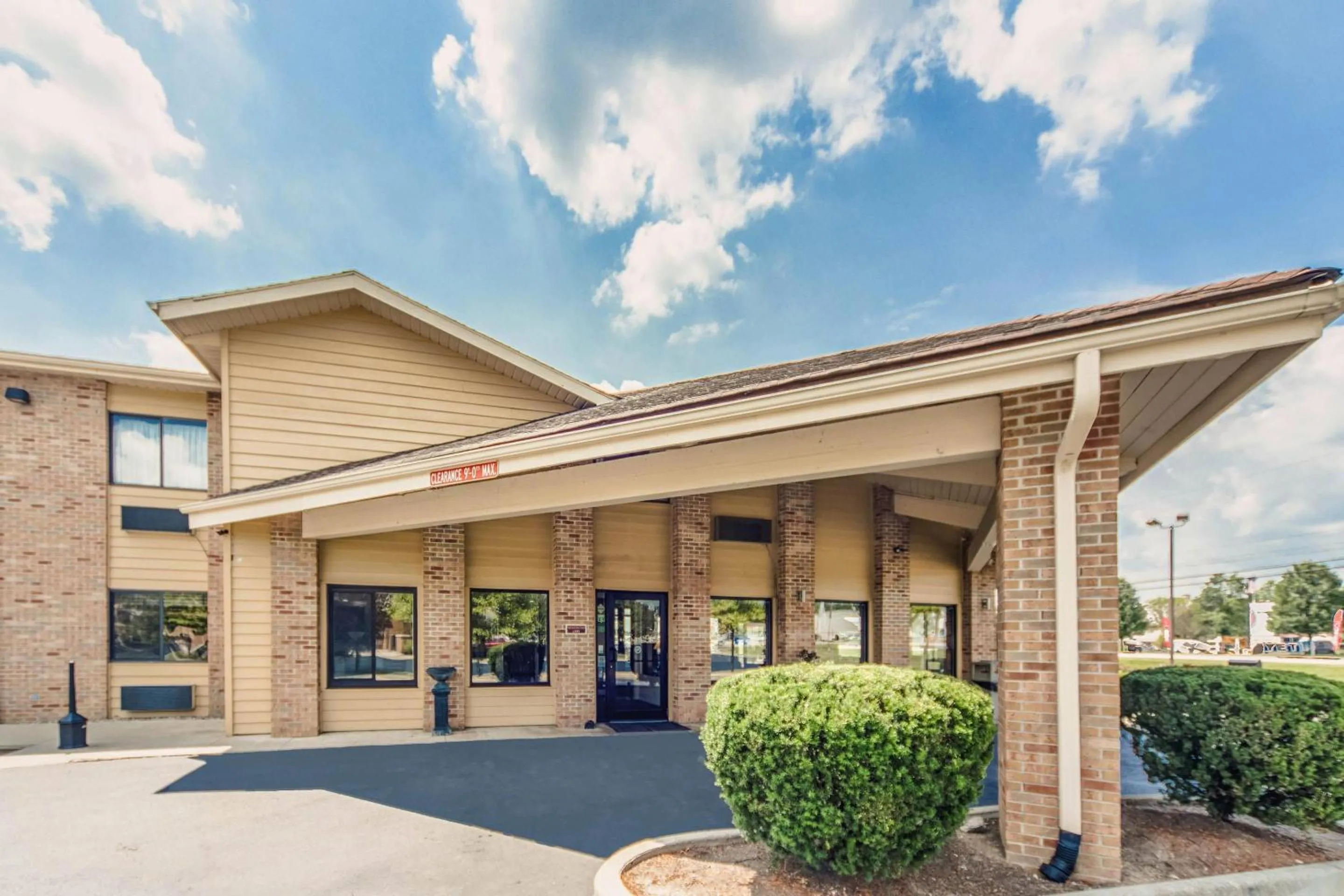 Property building in Quality Inn Decatur near US-224