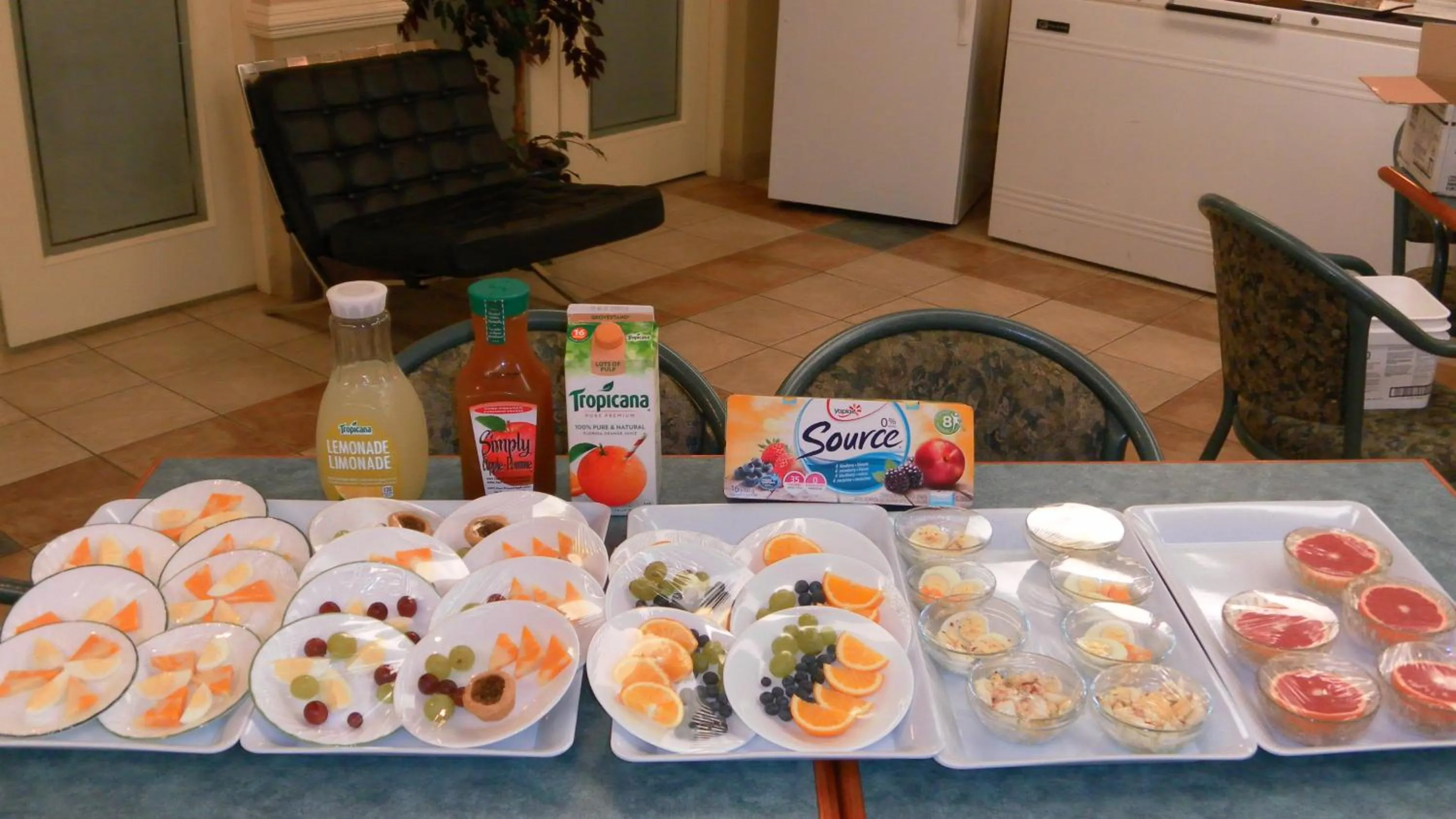 Continental breakfast in Stampeder Inn