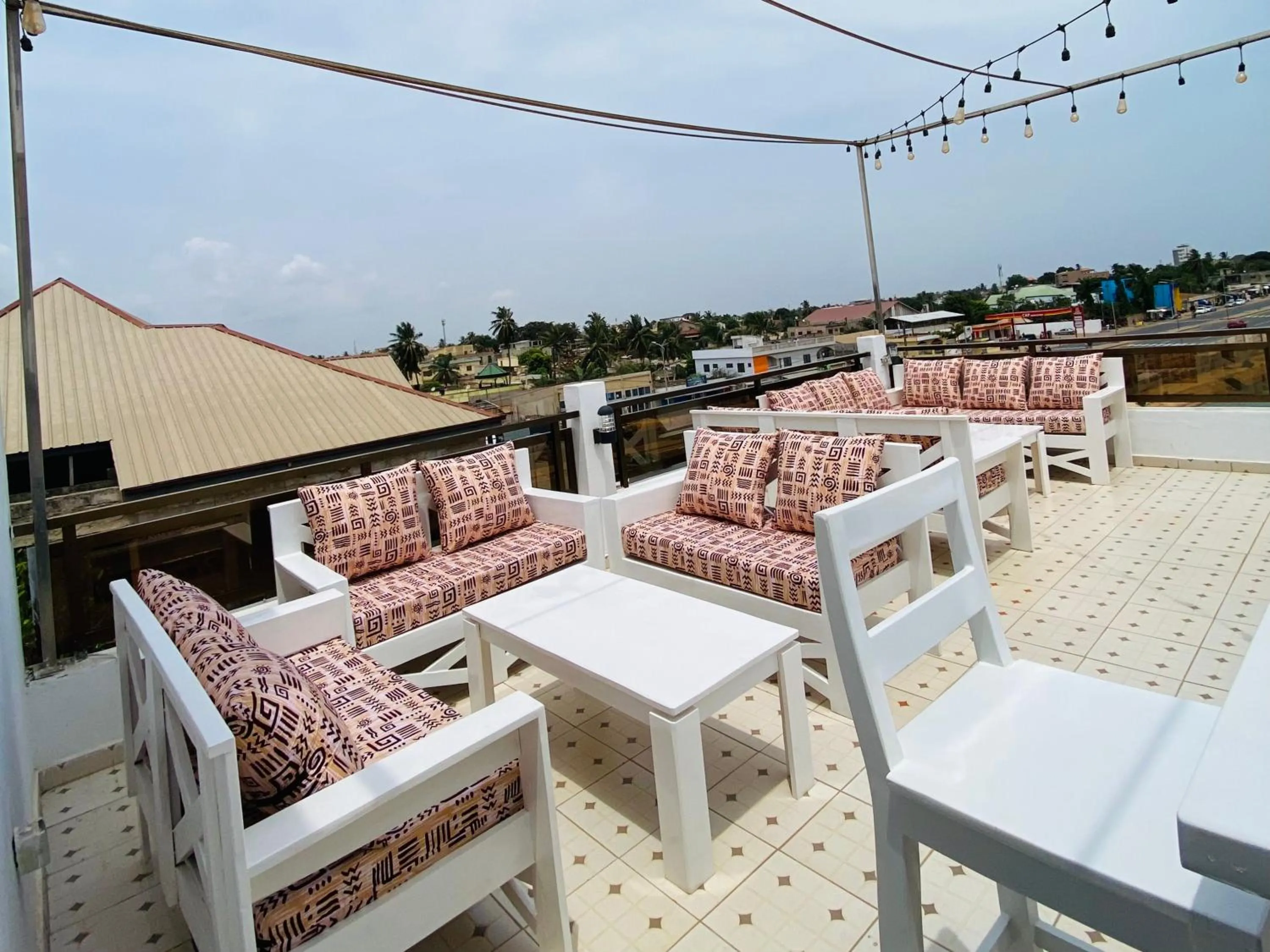 Restaurant/places to eat in GRACE LODGE