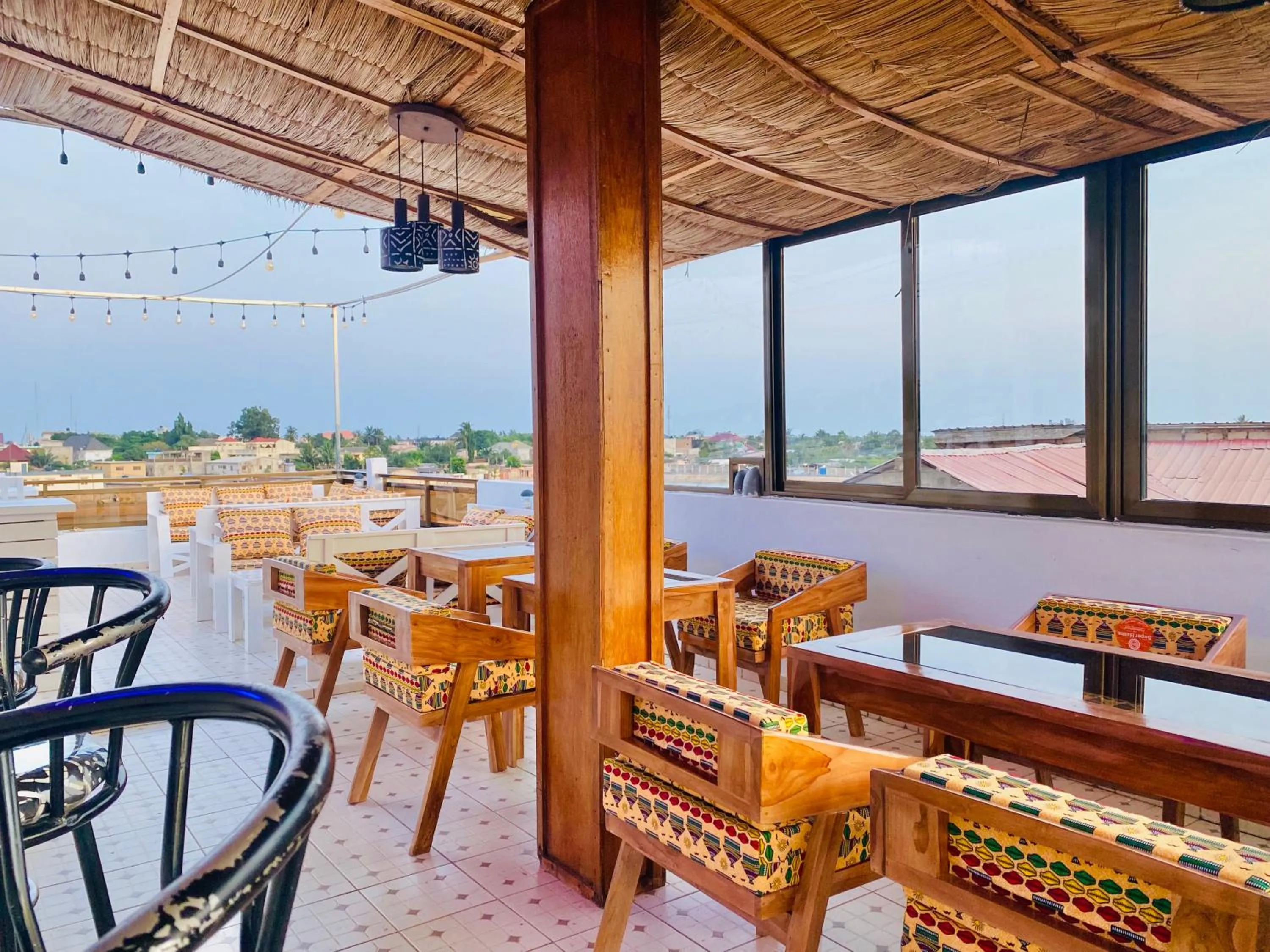 Restaurant/places to eat in GRACE LODGE