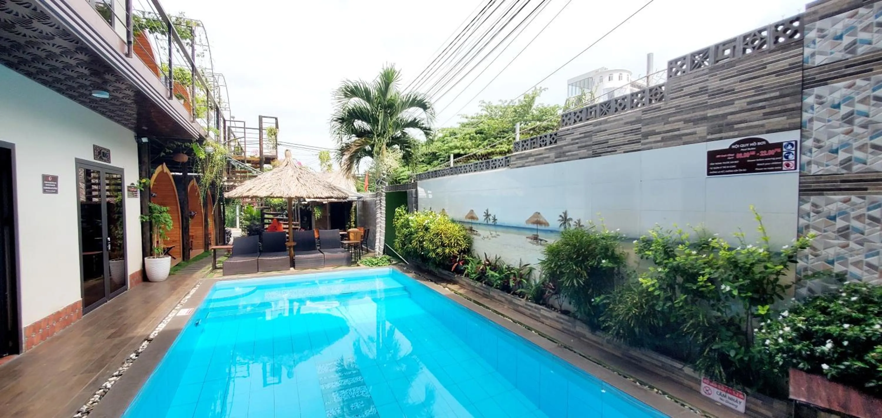 Swimming pool in Mi Lan Boutique Resort