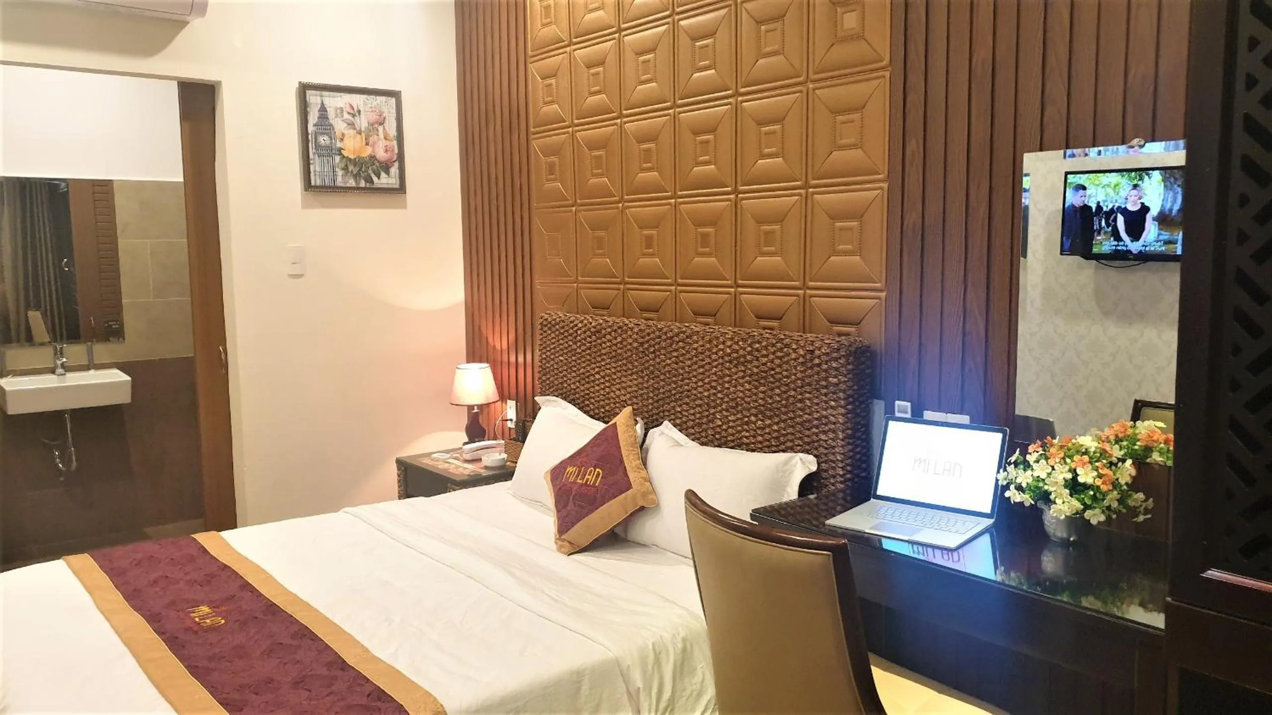 Photo of the whole room, Bed in Mi Lan Boutique Resort