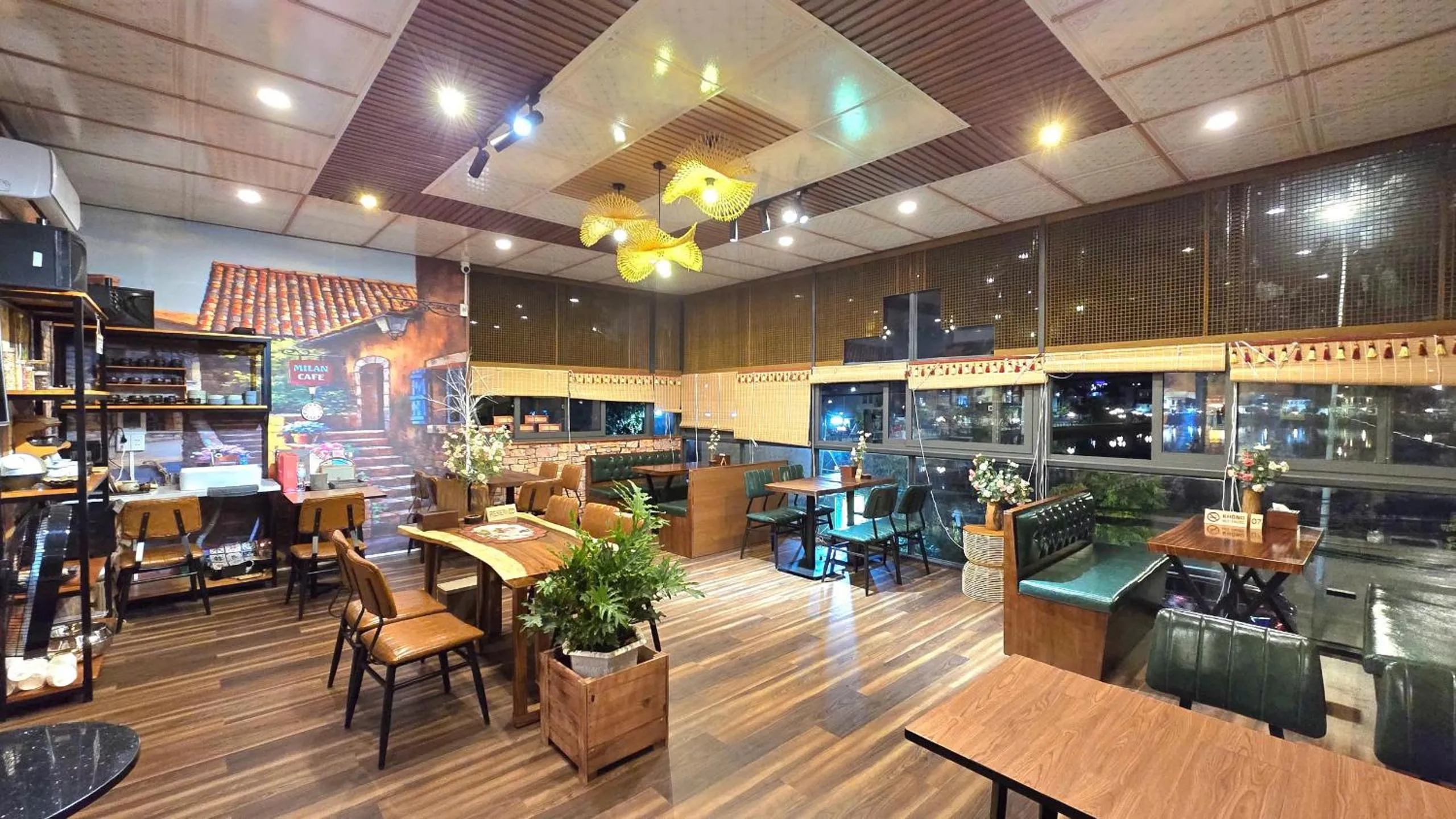 Restaurant/places to eat in Mi Lan Boutique Resort