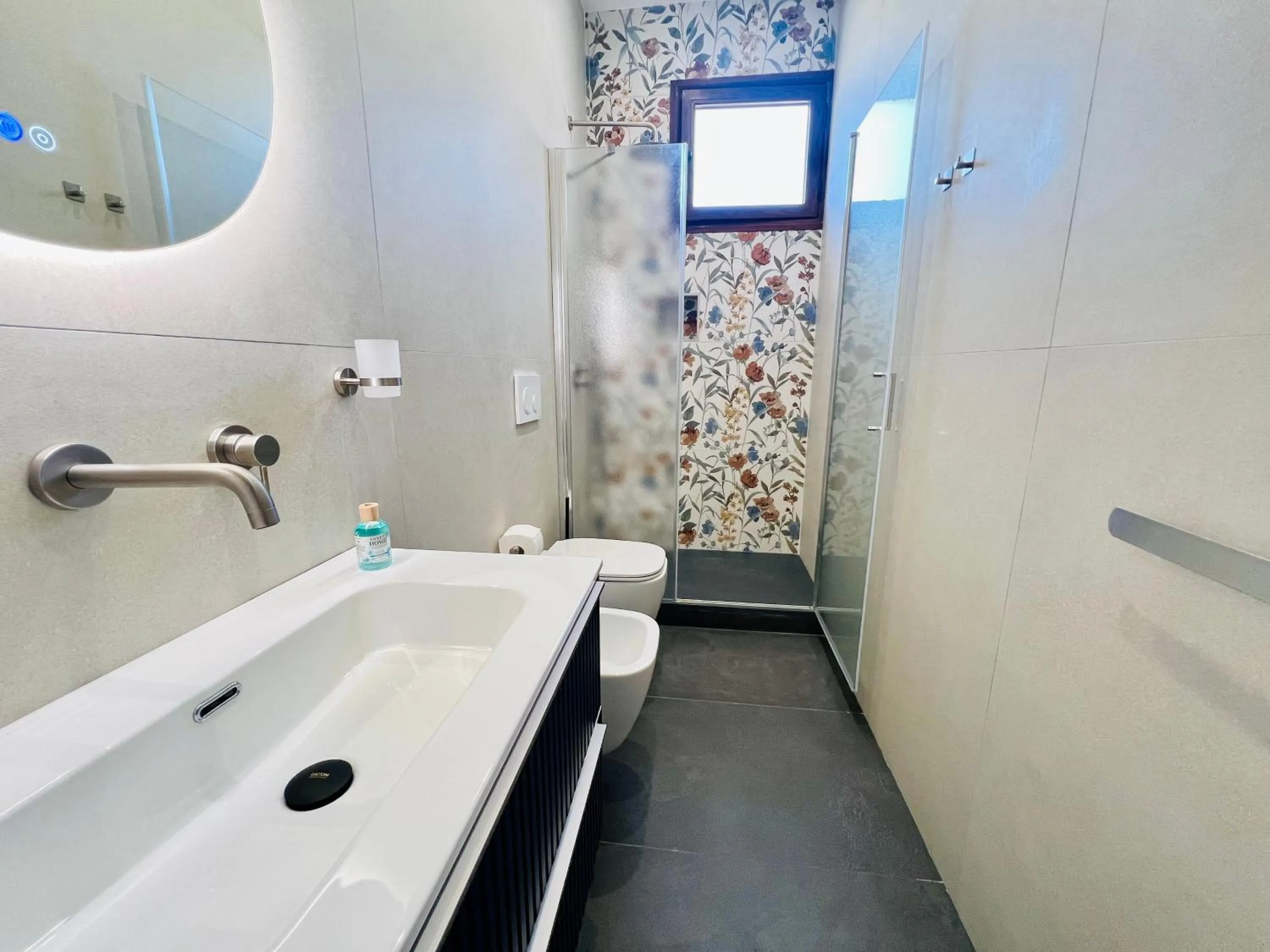 Shower in "Sweet Life" Casa Vacanze