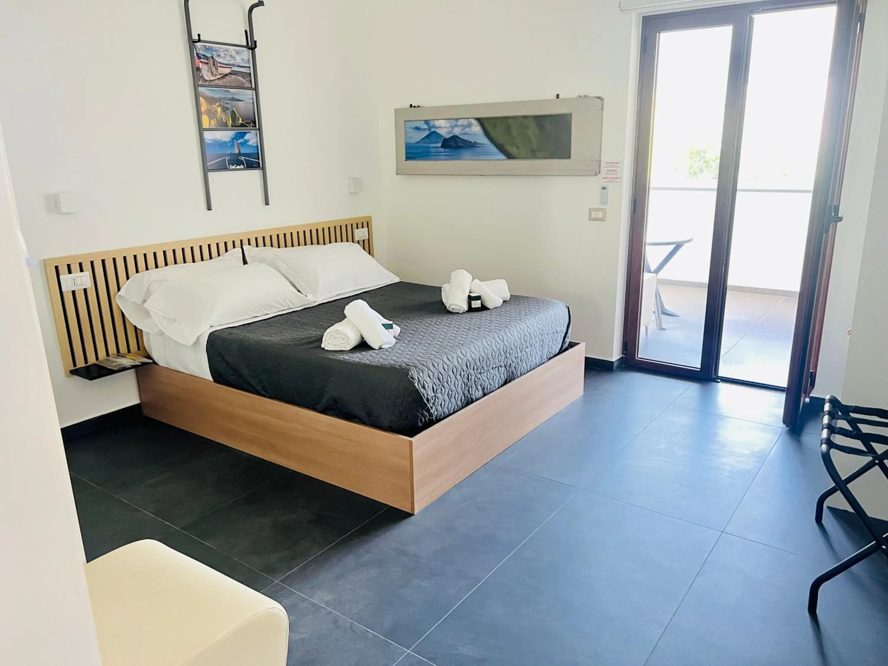 Bed in "Sweet Life" Casa Vacanze