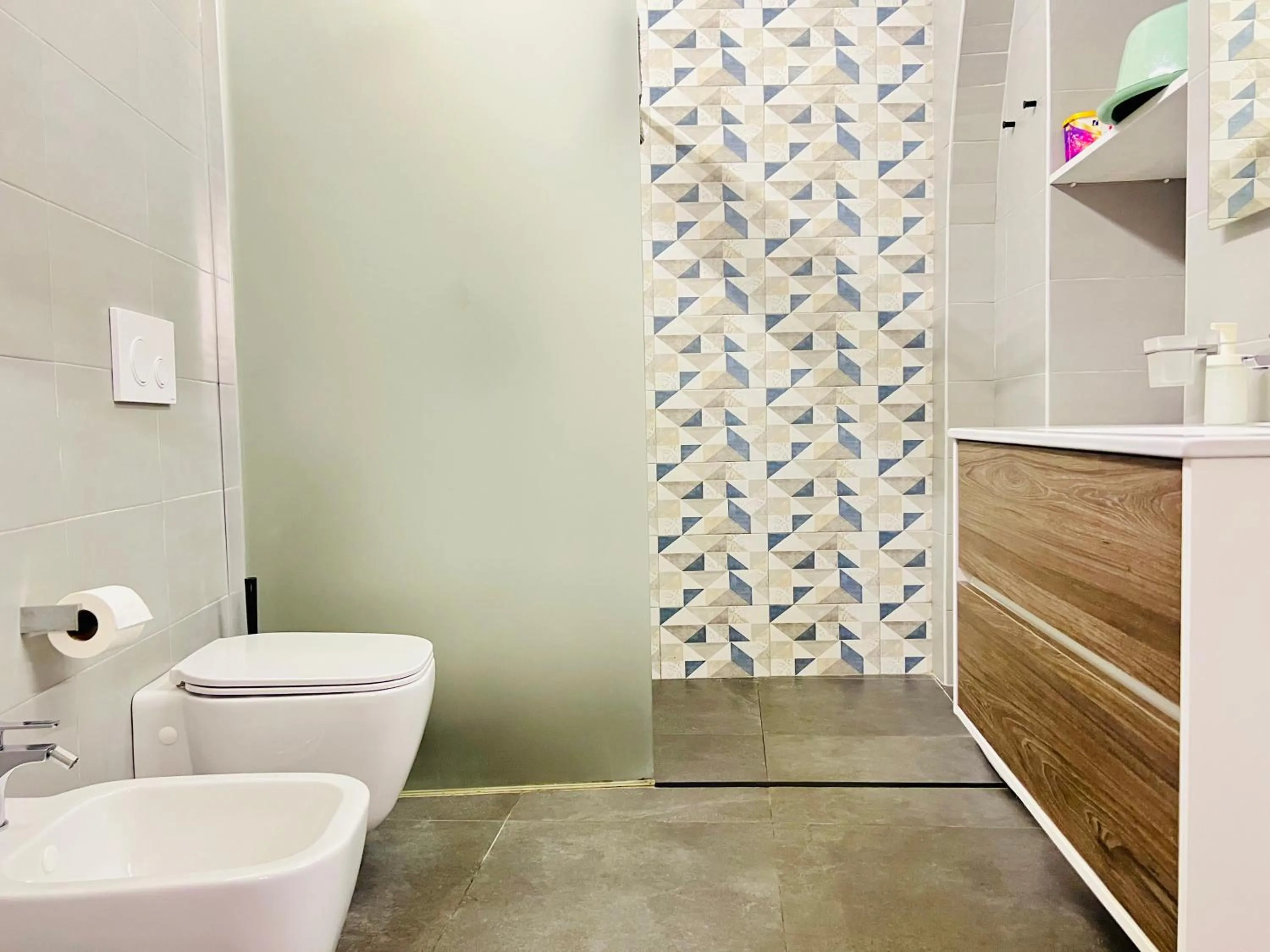 Shower in "Sweet Life" Casa Vacanze