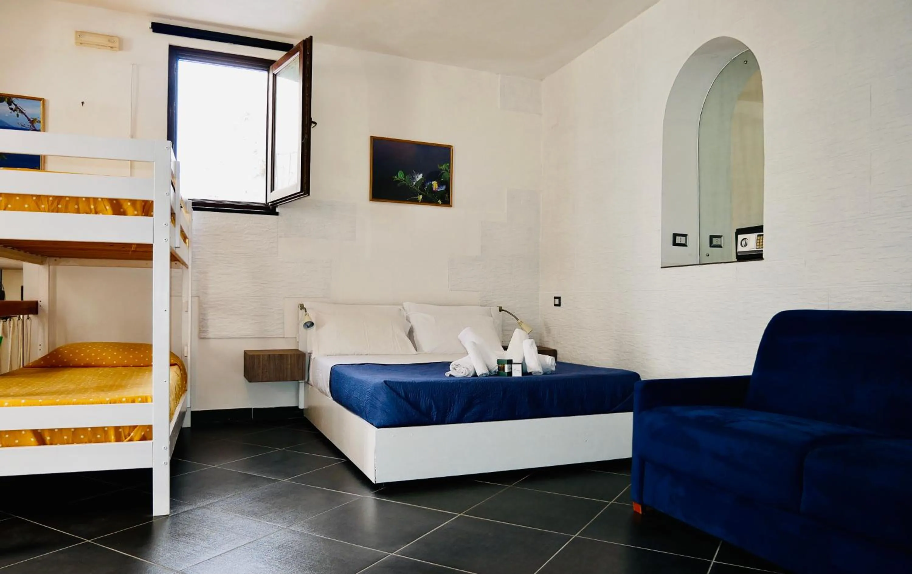 Bed in "Sweet Life" Casa Vacanze