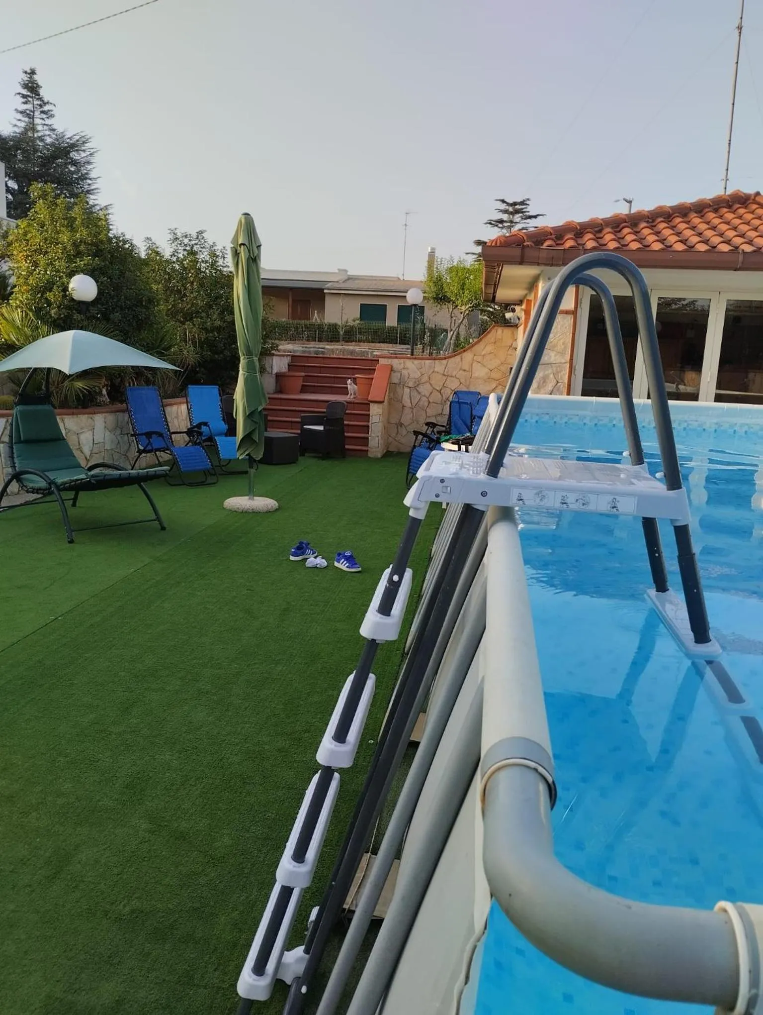 Swimming pool in Emyhouse54