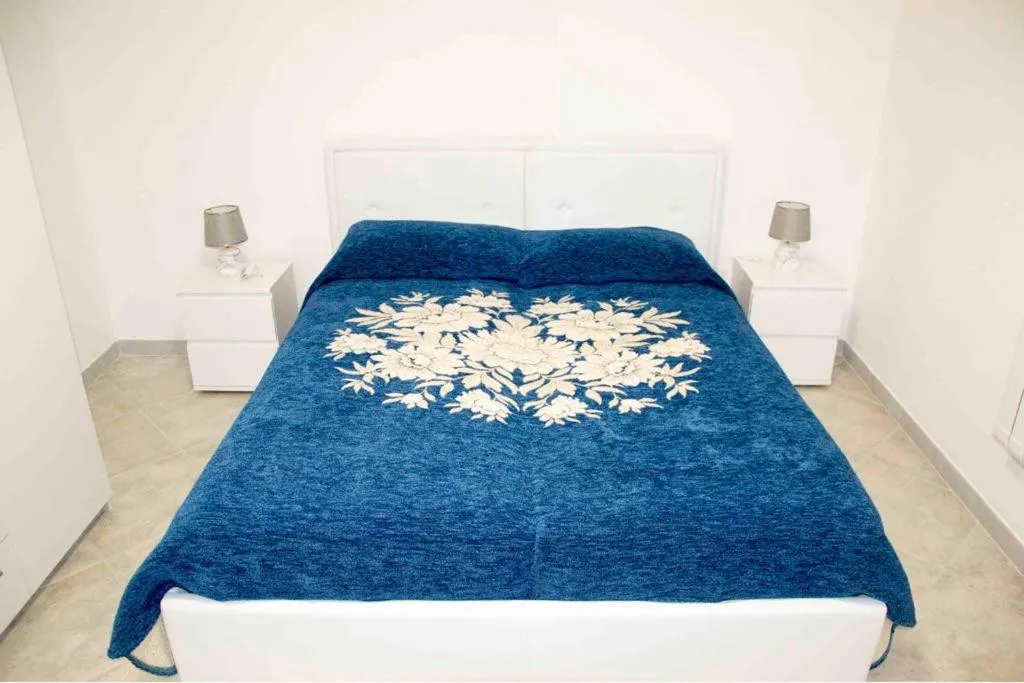 Bedroom, Bed in Emyhouse54