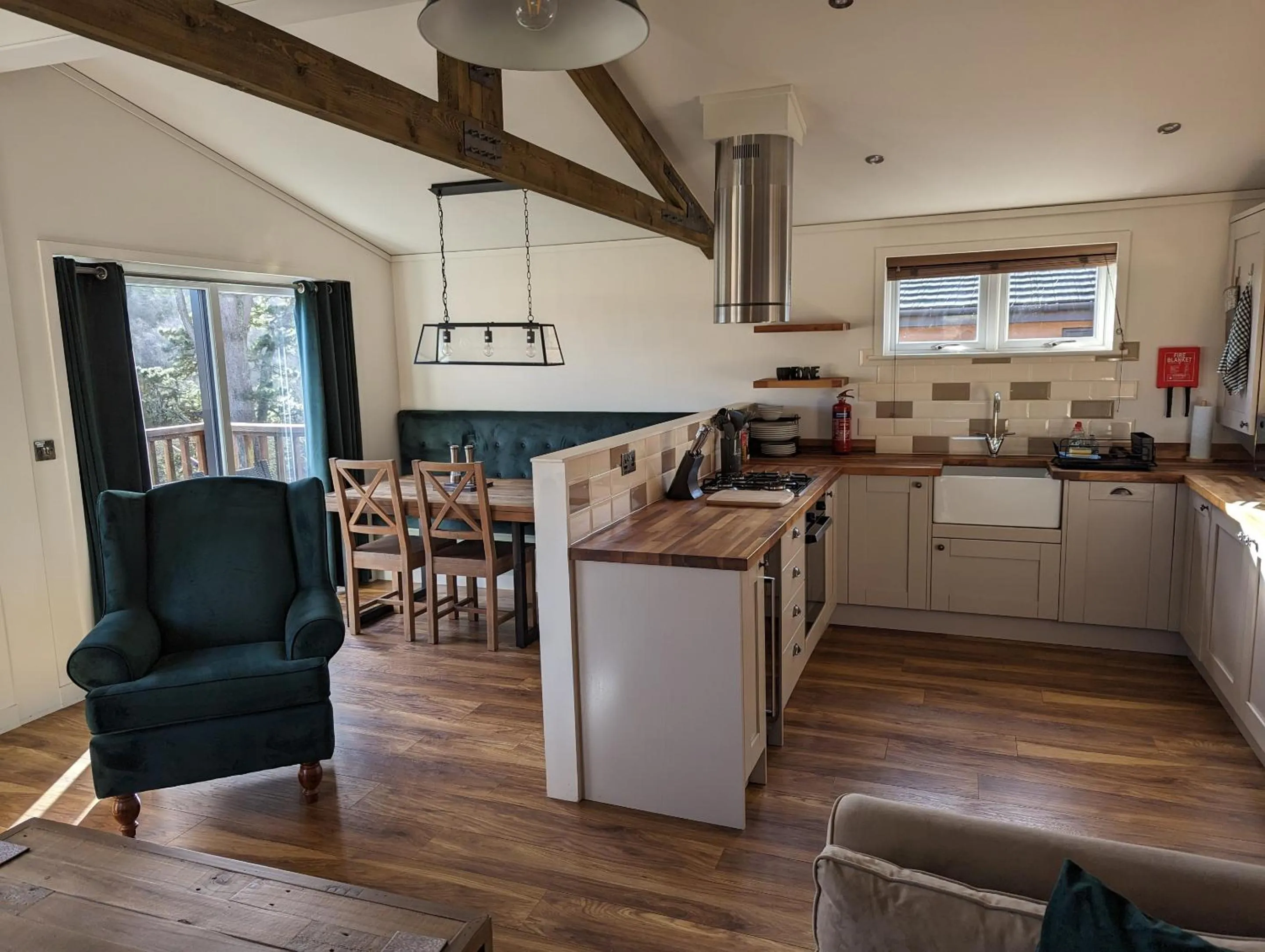 Kitchen or kitchenette in Great Trethew Hotel - Self Catering Lodges - Bar & Restaurant