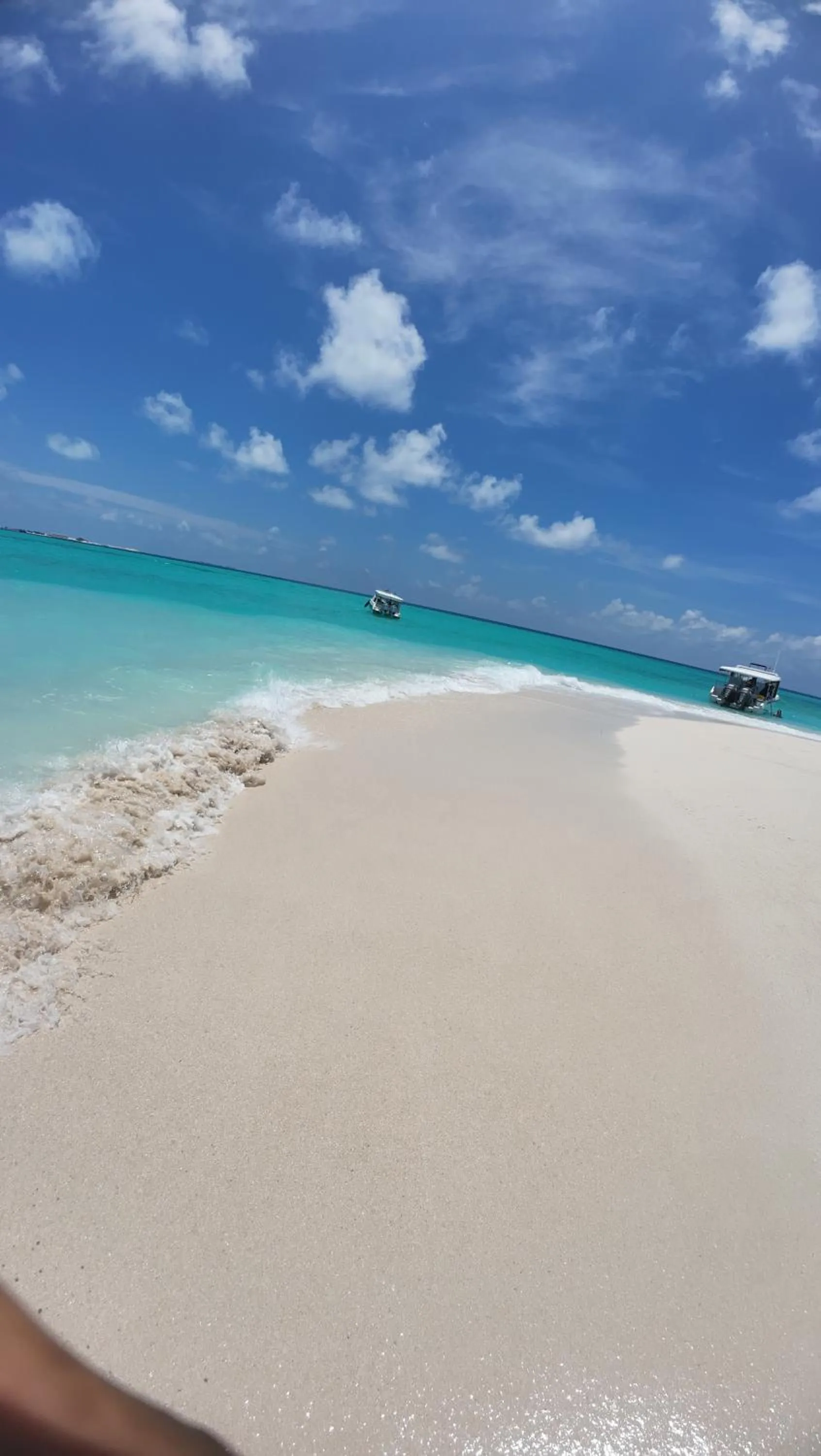 Beach in Moodhumaa Inn