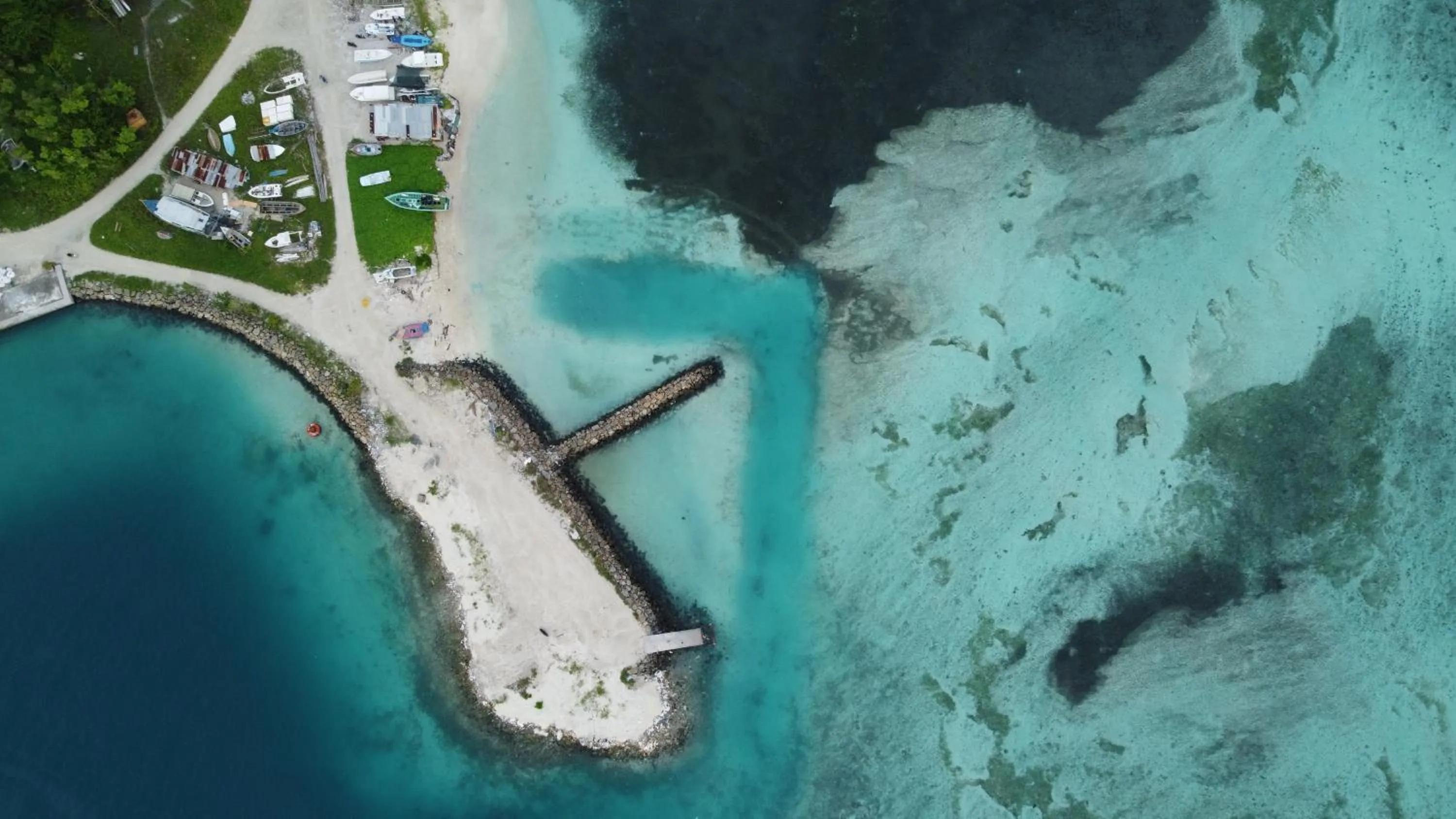 Nearby landmark in Moodhumaa Inn