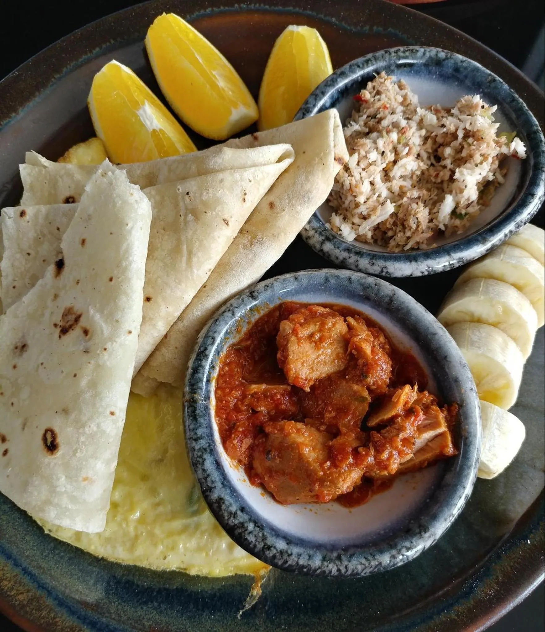 Breakfast in Moodhumaa Inn