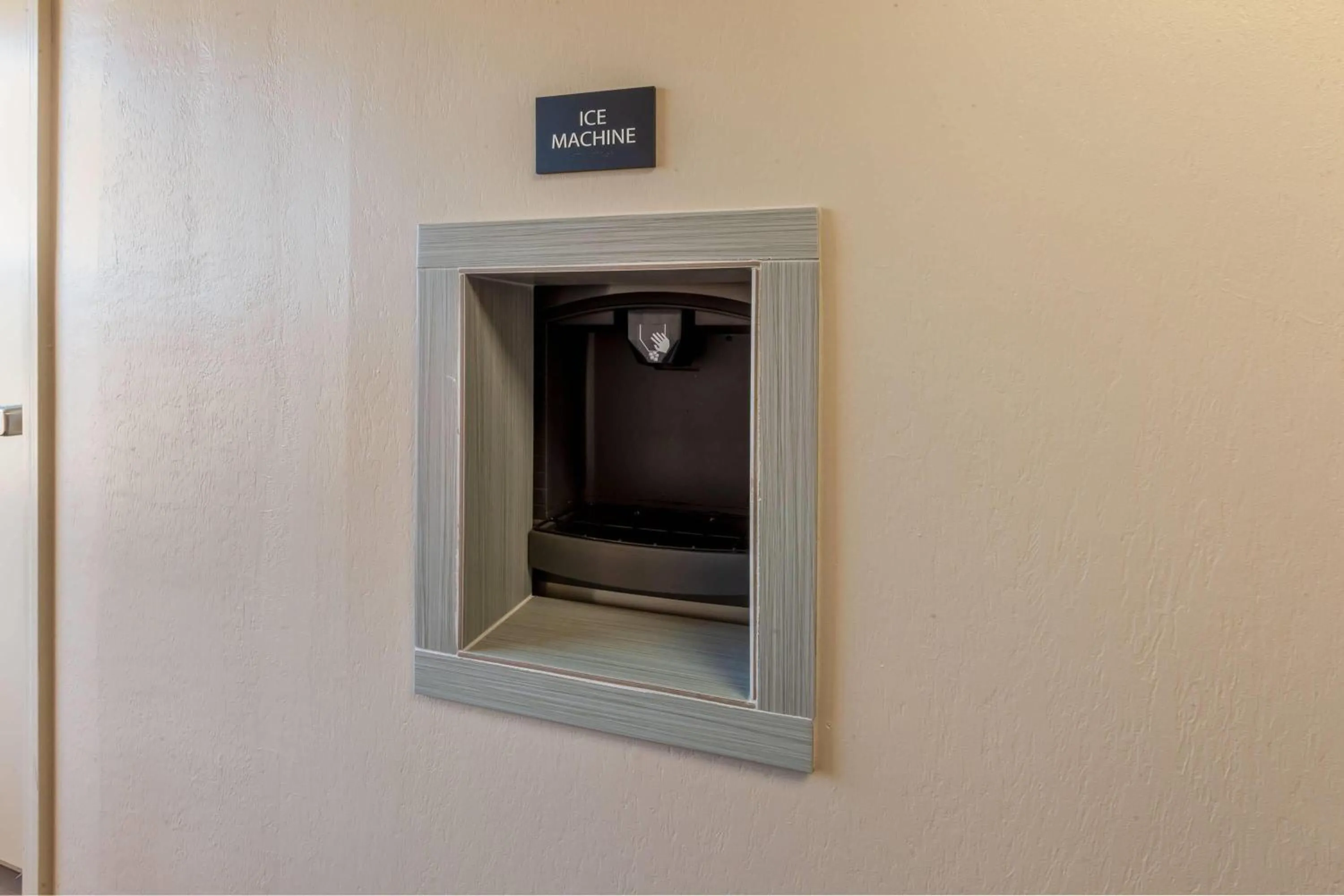 Other in Super 8 by Wyndham La Grange KY