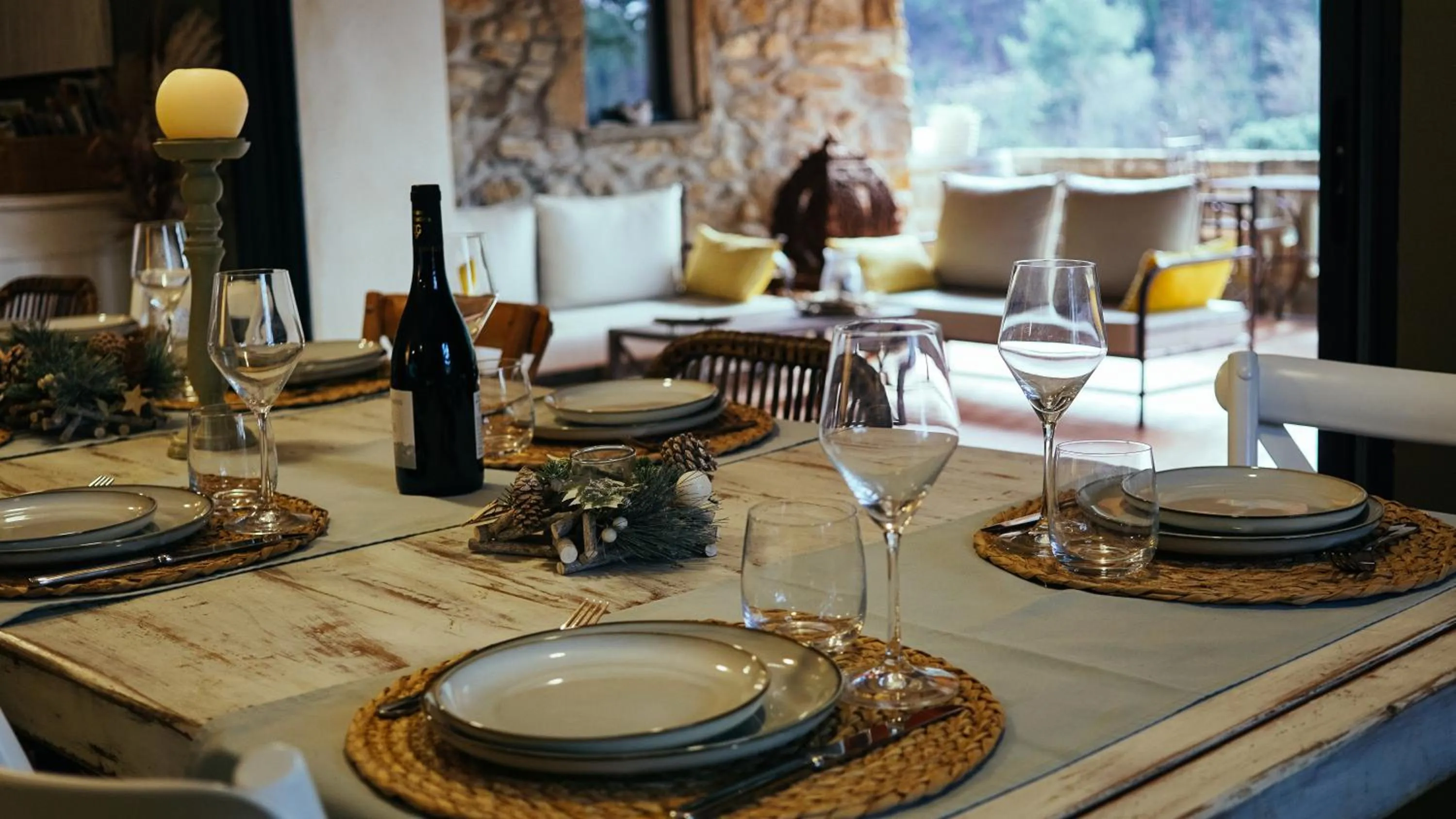 Restaurant/places to eat in Le Mas Fraissinet